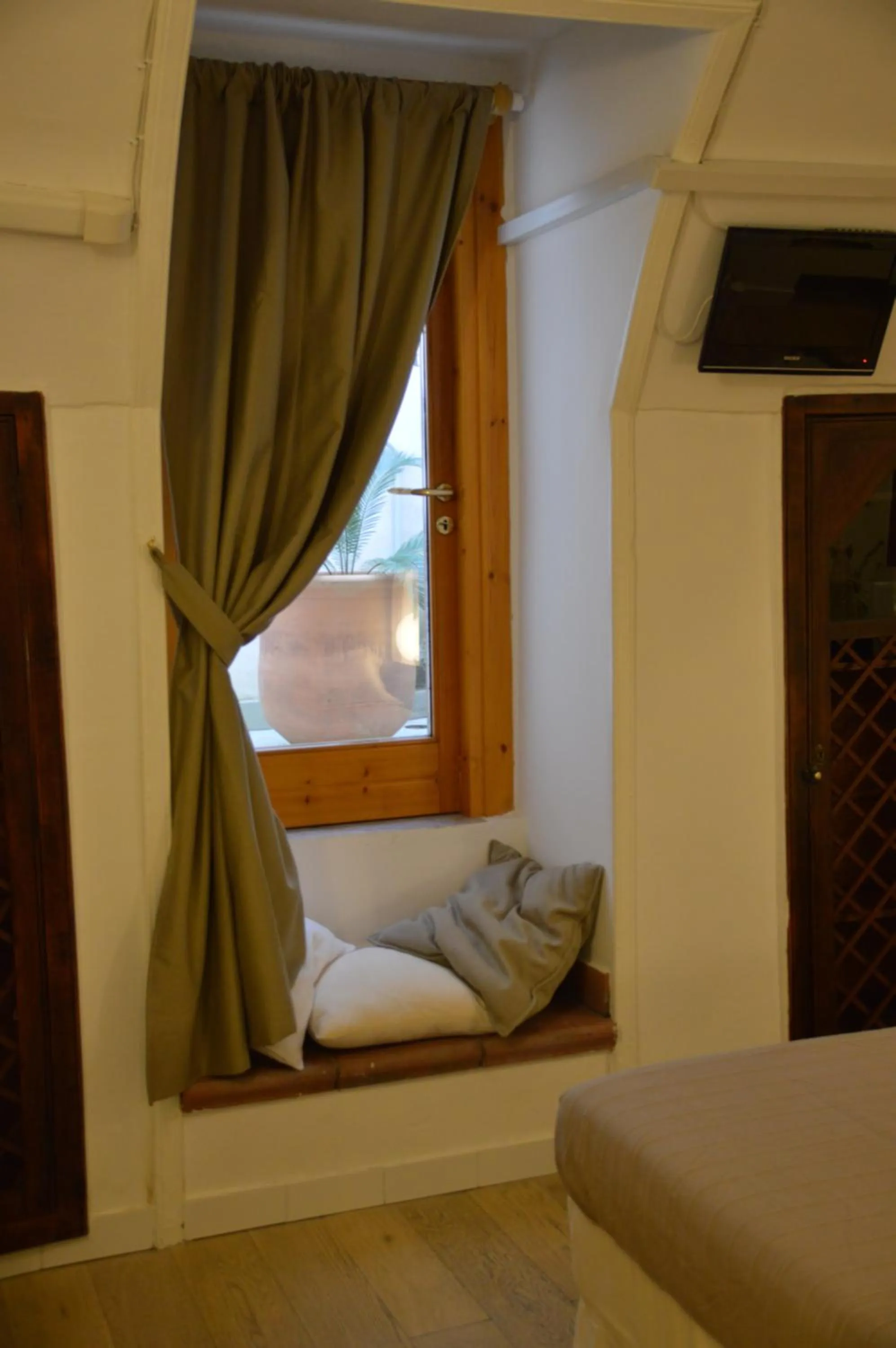 View (from property/room), Bed in B&B Centro Storico Lecce