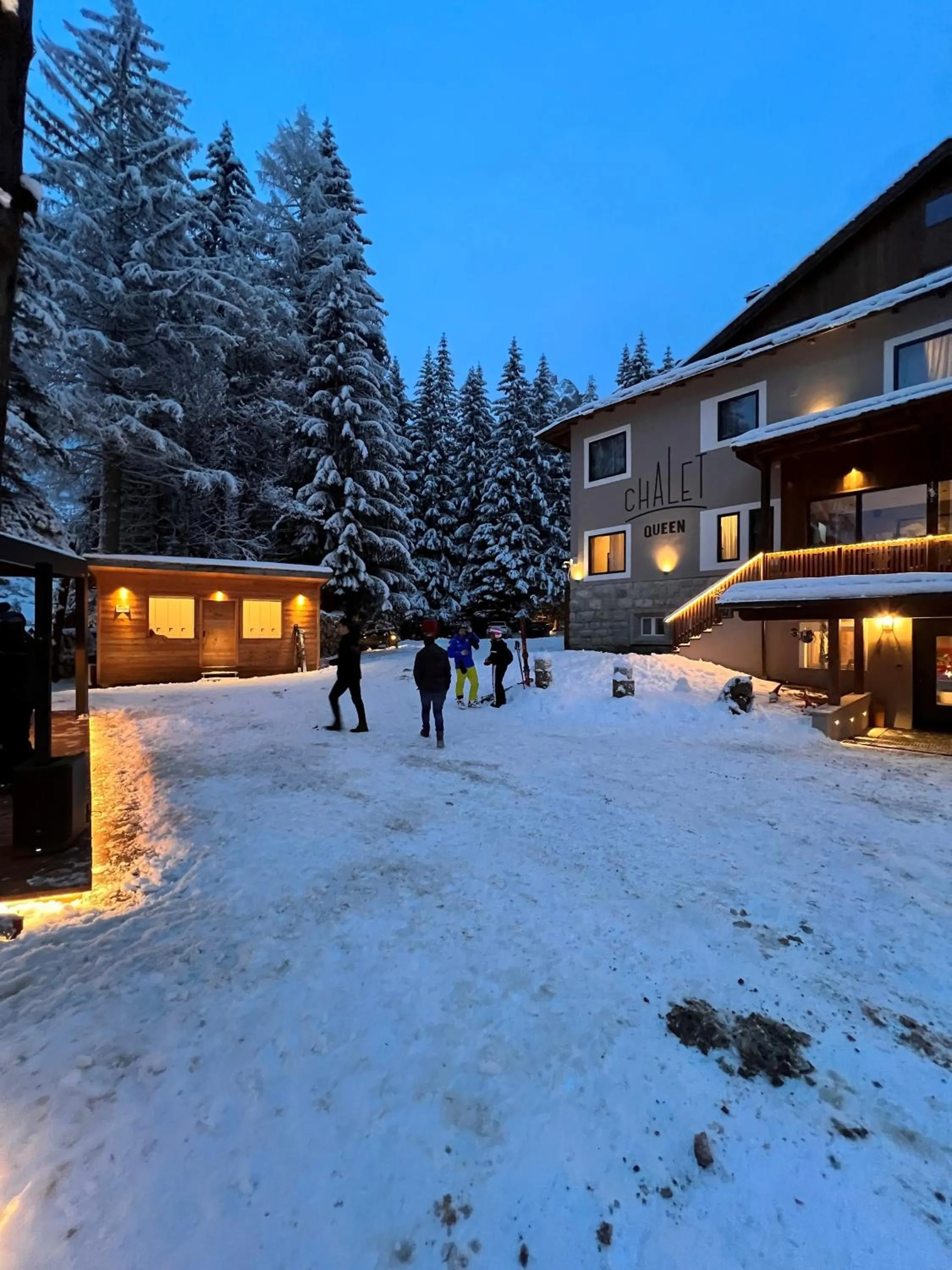 Property building in Chalet Queen