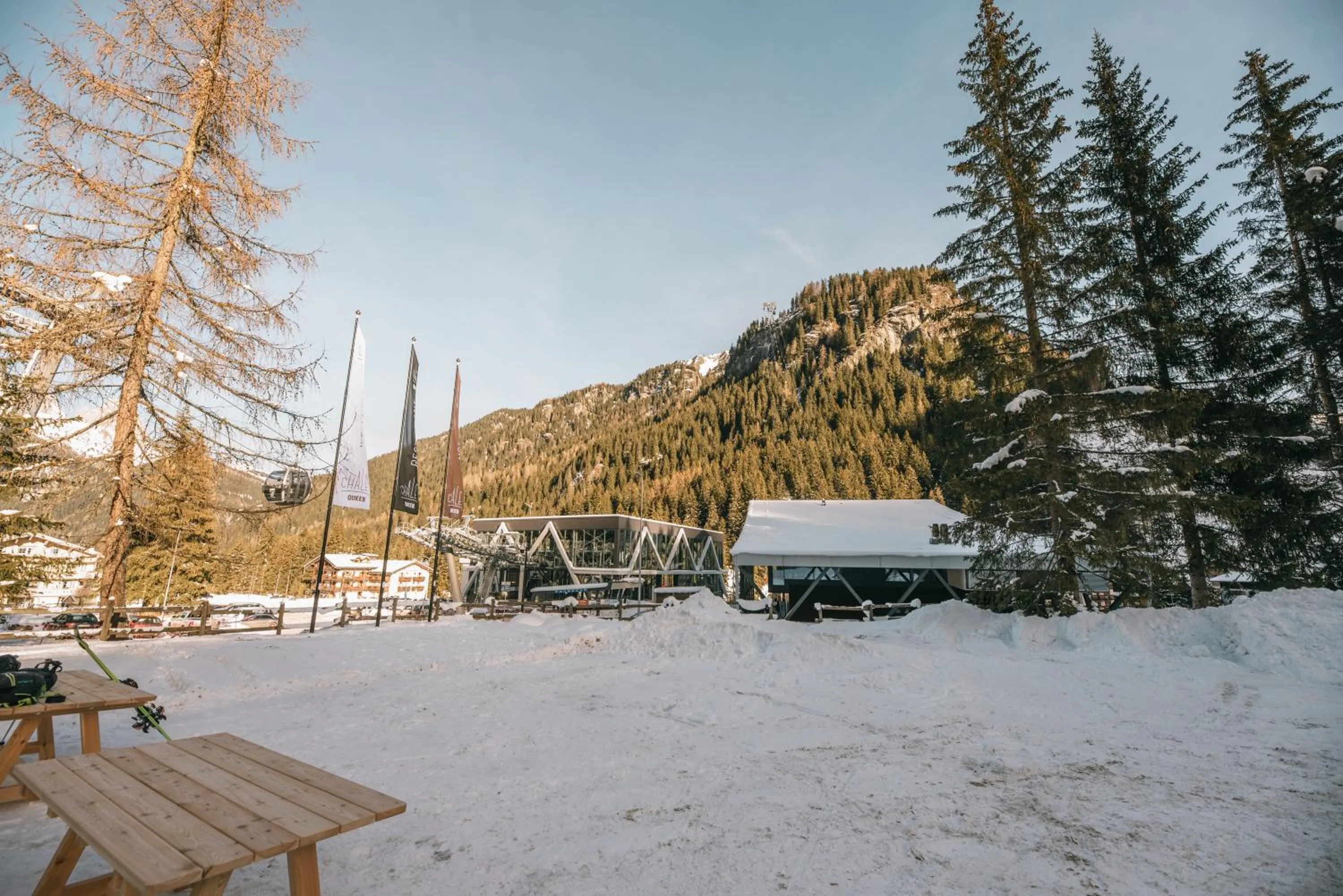 Property building in Chalet Queen