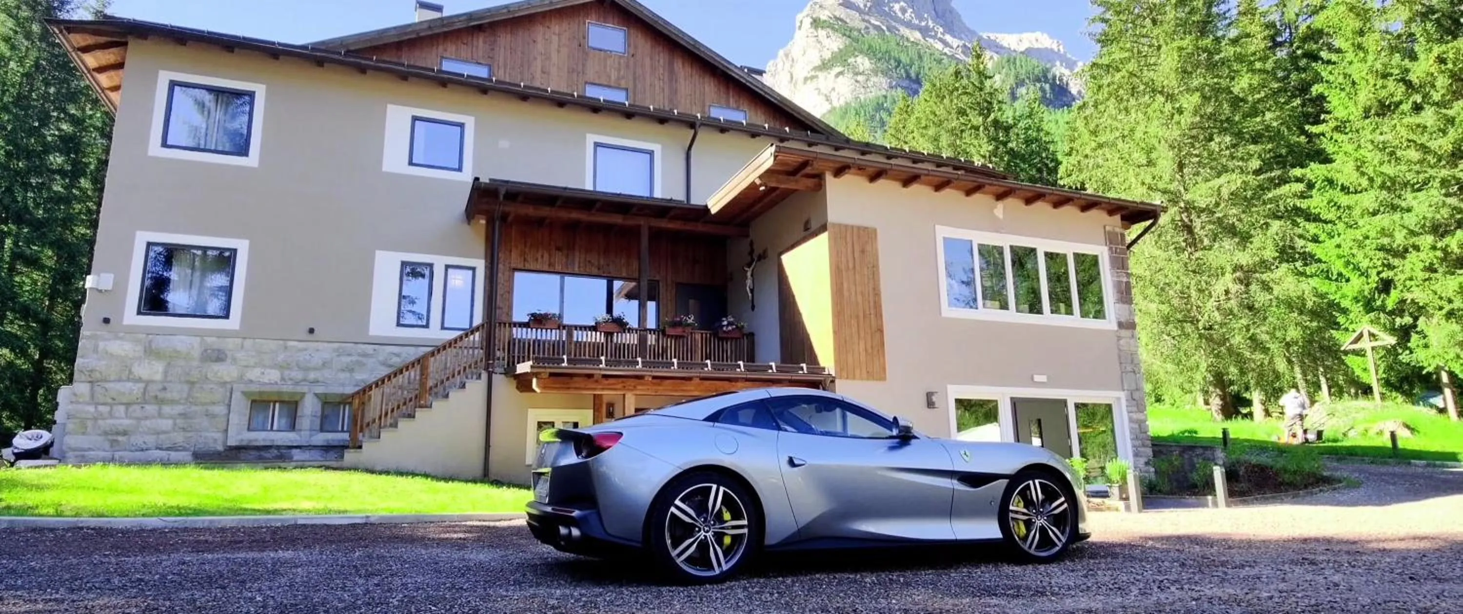 Property building in Chalet Queen