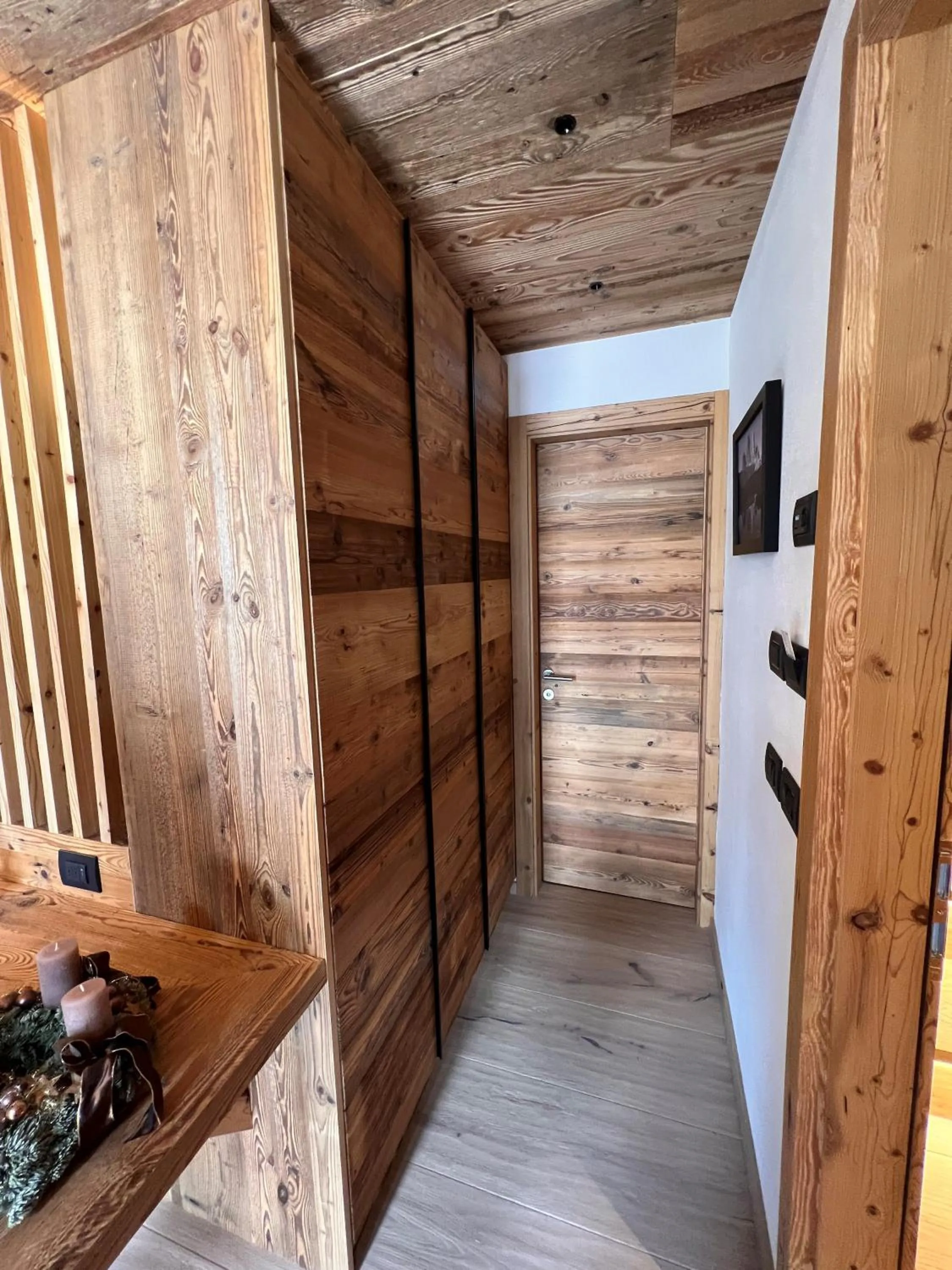 wardrobe in Chalet Queen