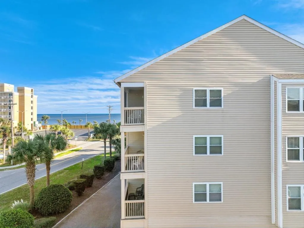 Property building in Beautiful Blue Ocean Condo