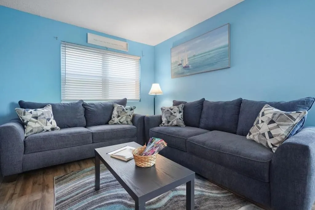 Living room in Beautiful Blue Ocean Condo