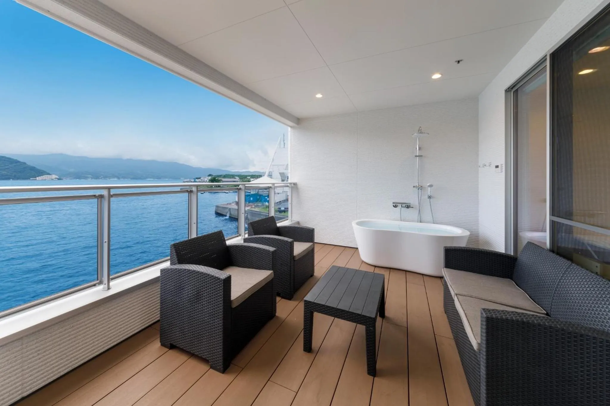 SEASIDE TERRACE SUN - Vacation STAY 12430