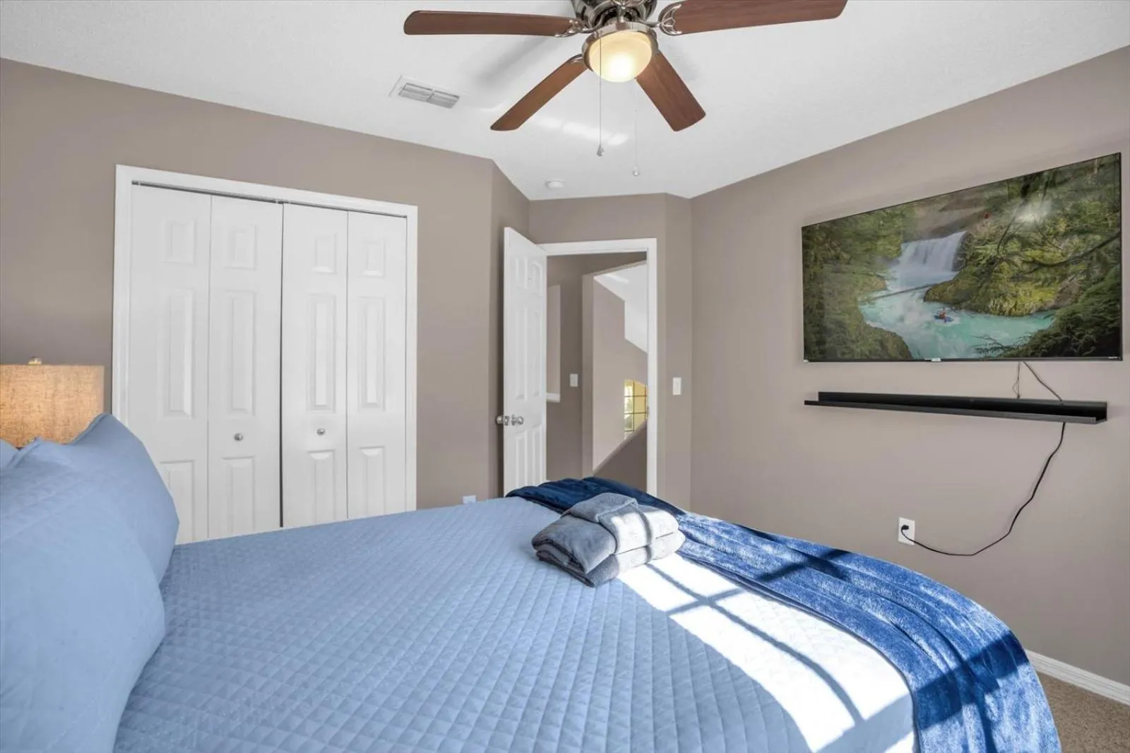 Bedroom, Bed in Elegant Villa Pool Fun Game Room Near Disney