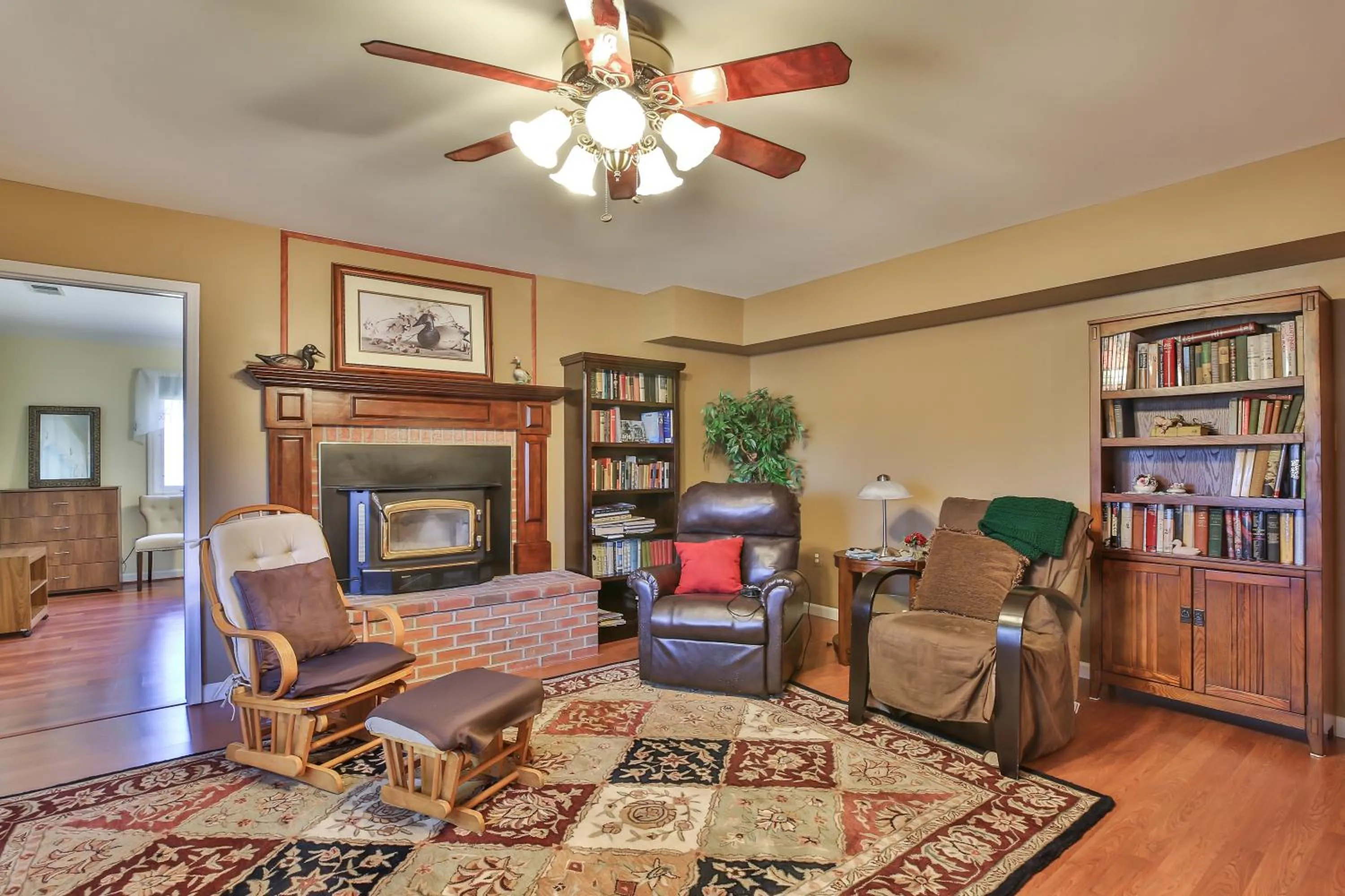 Communal lounge/ TV room in Purcellville Home