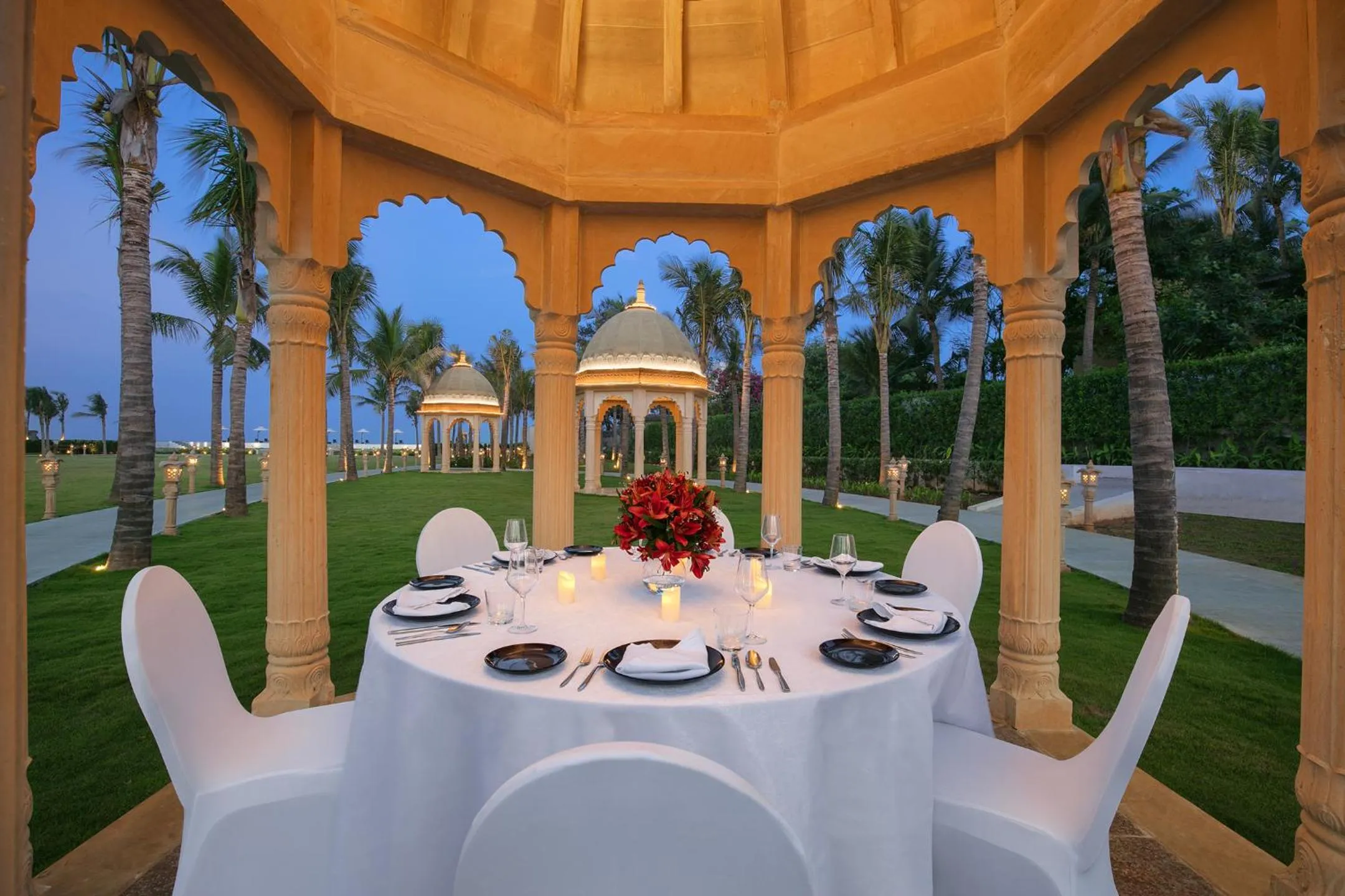 Restaurant/places to eat in Kaldan Samudhra Palace