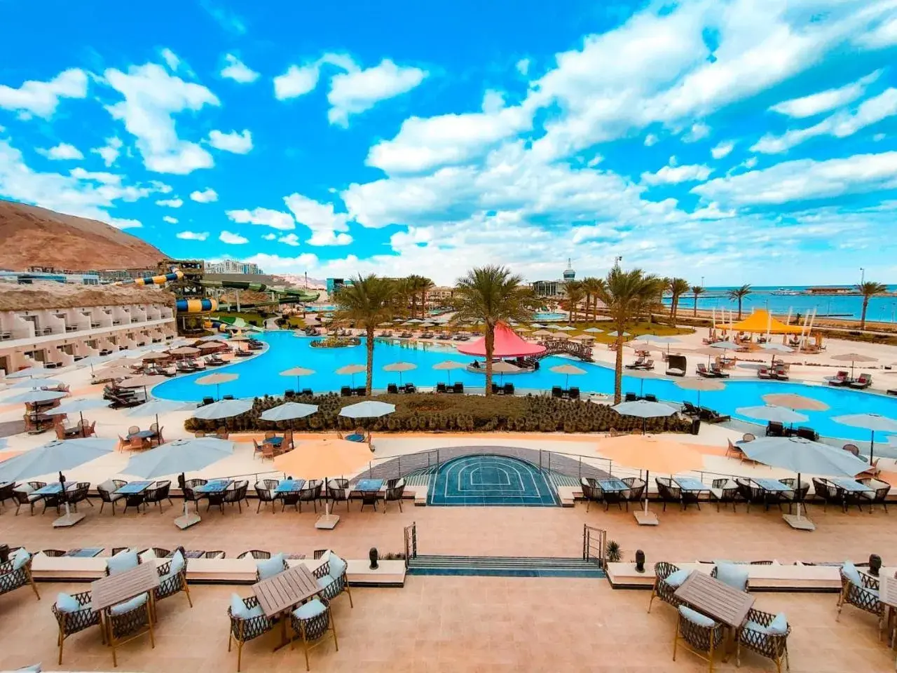 Deluxe Double Room with Balcony and Sea View in Eastern El-Galala Aquapark Ain Sokhna Deluxe Double Room with Balcony and Sea View in Eastern El-Galala Aquapark Ain Sokhna