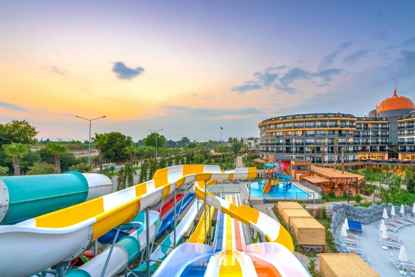 Property building in Arnor De Luxe Hotel & Spa