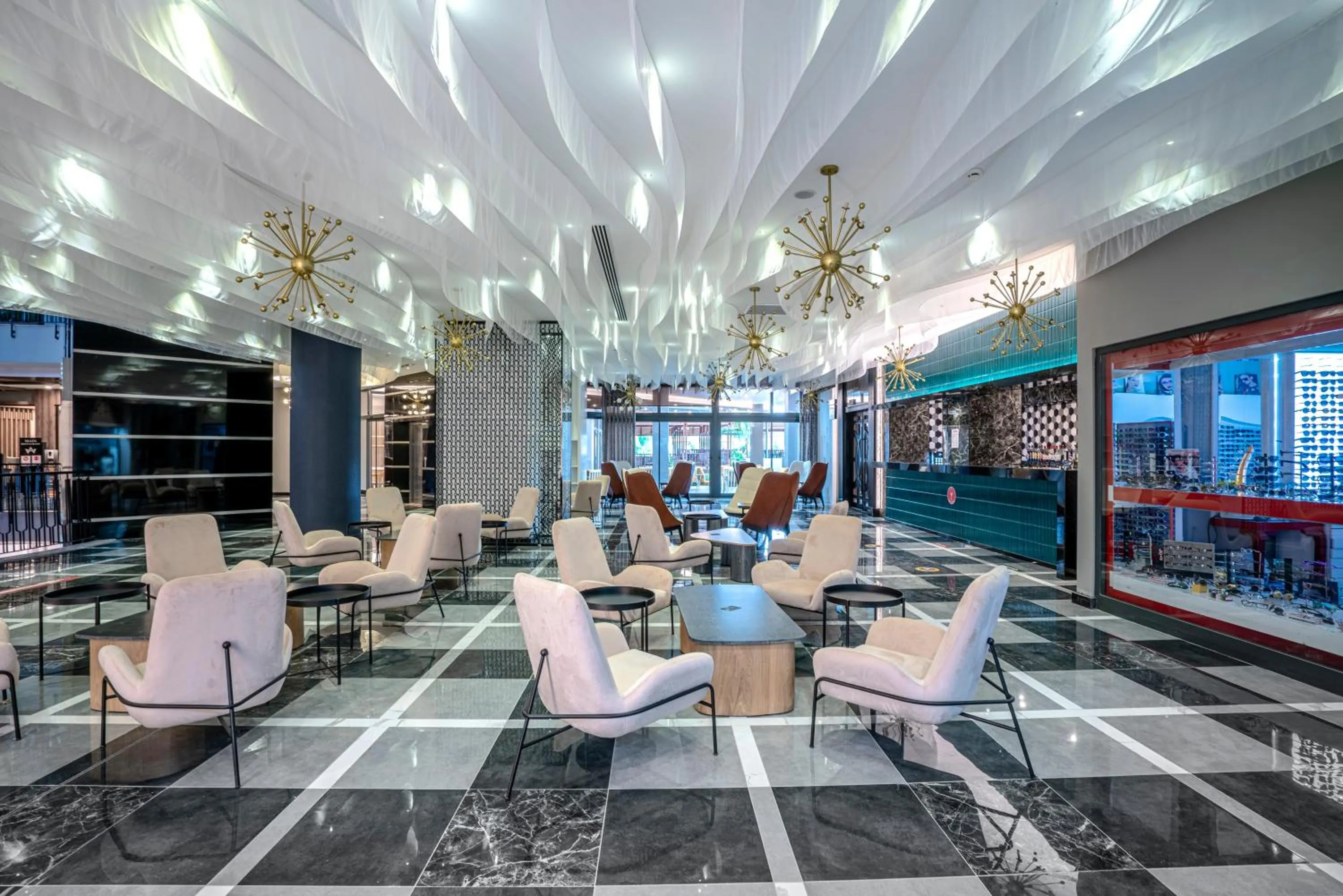 Lobby or reception in Arnor De Luxe Hotel & Spa