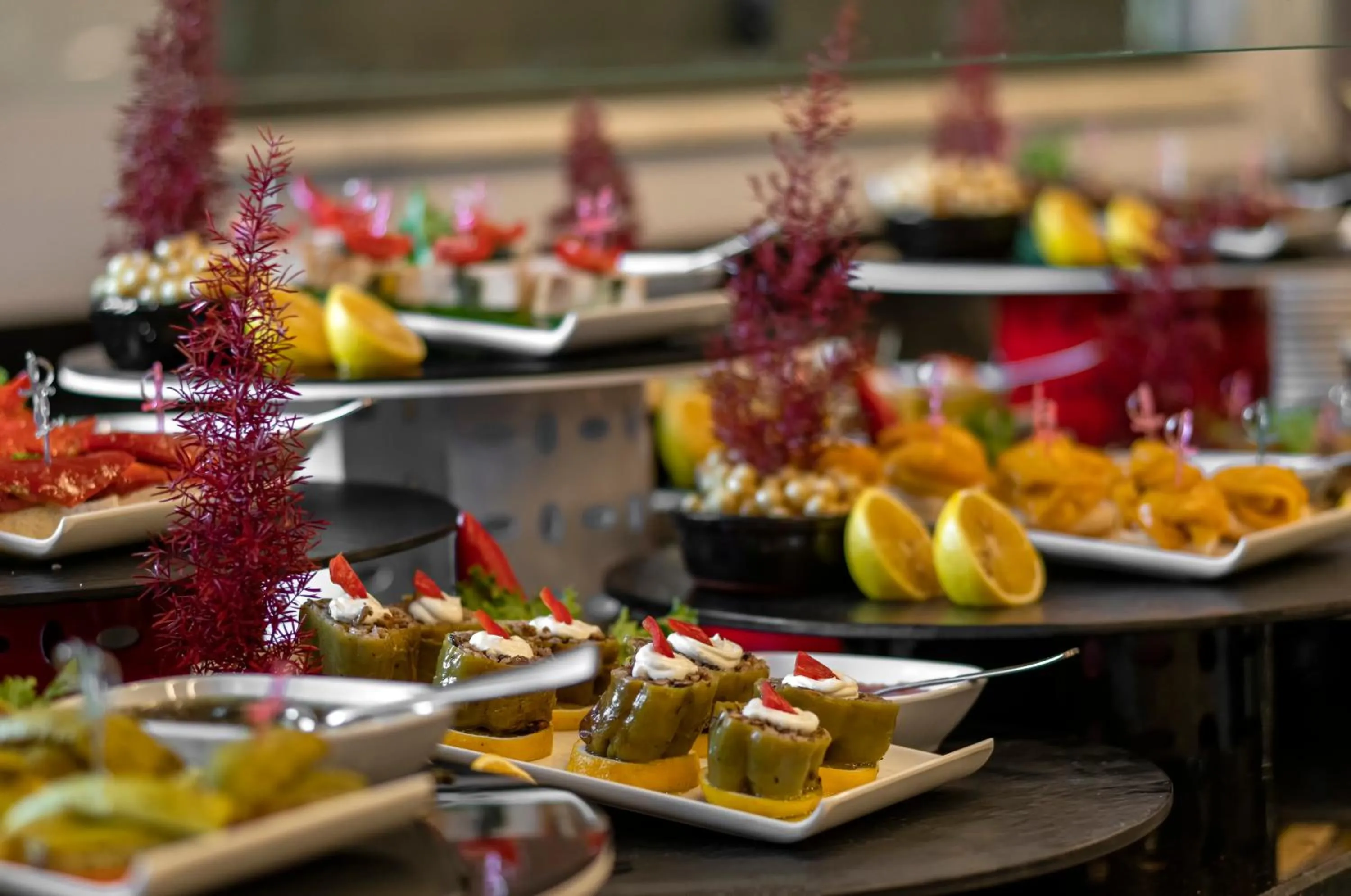 Food and drinks in Arnor De Luxe Hotel & Spa