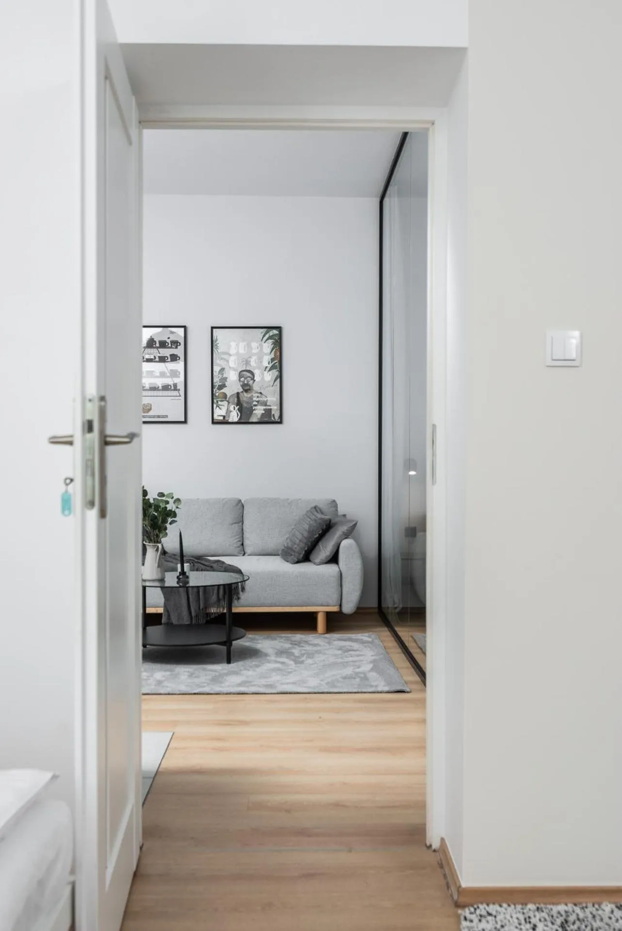 Living room in Modern Centrally Located Apartments - by Upstairs