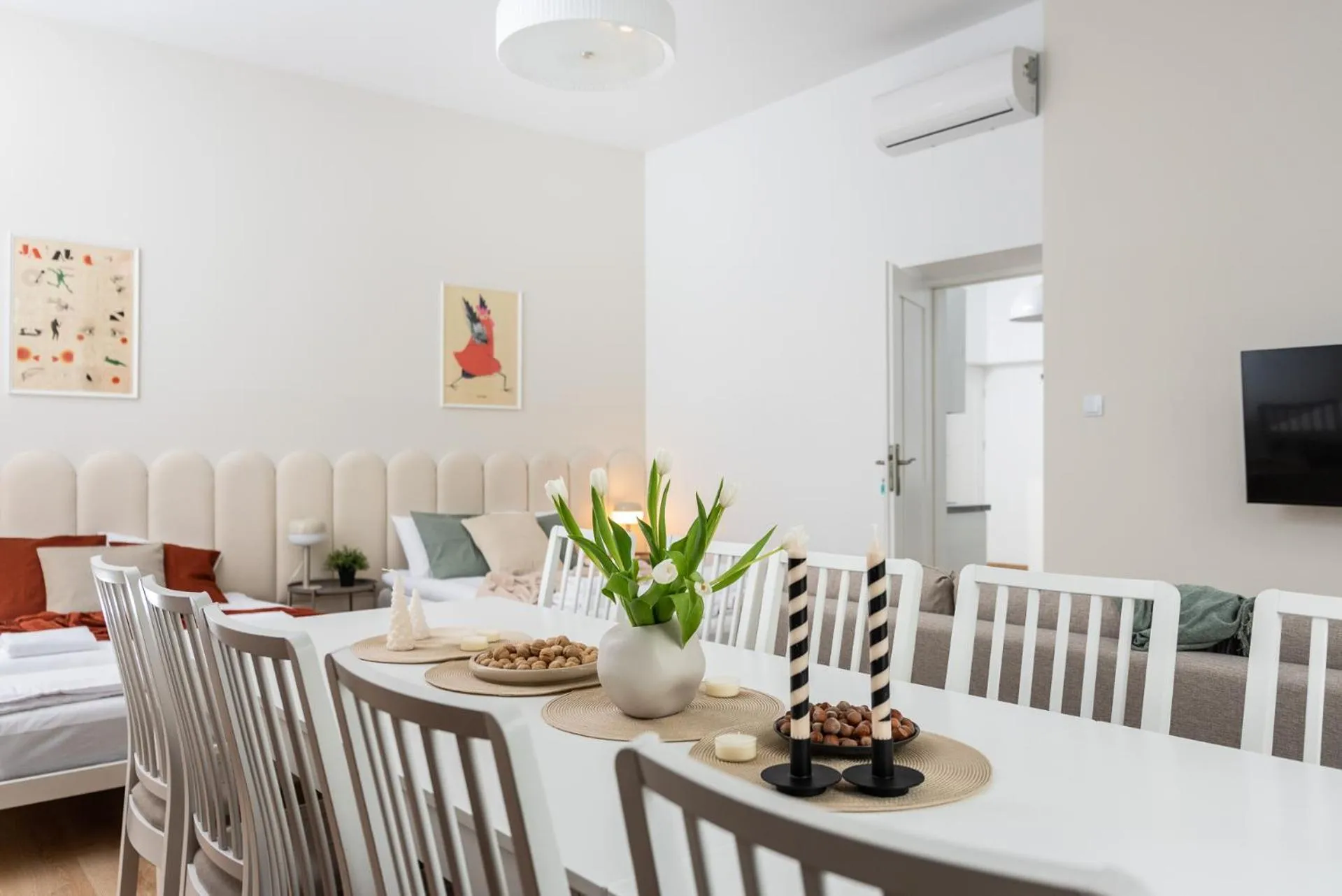 Bed in Modern Centrally Located Apartments - by Upstairs