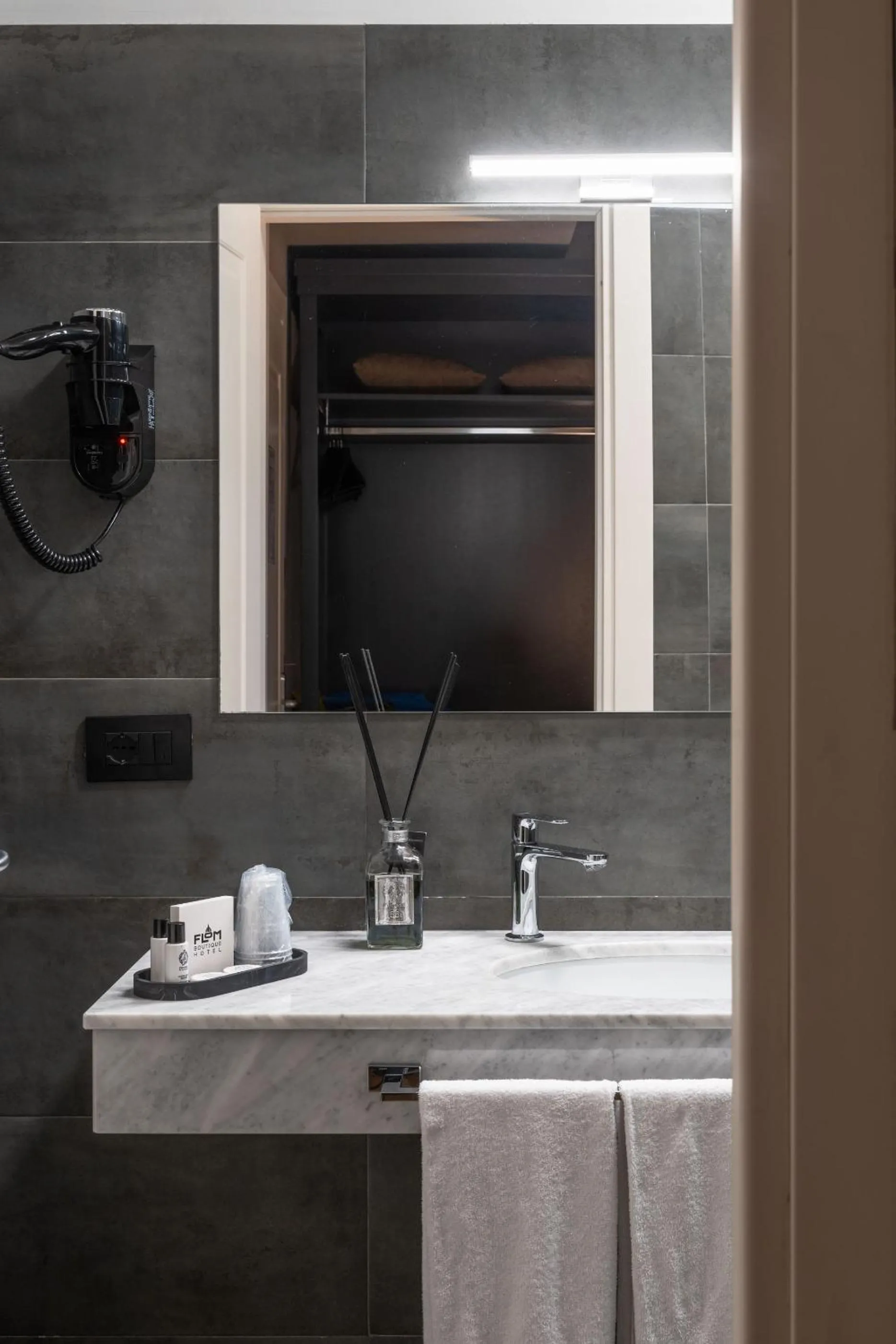 Bathroom in Flom Boutique Hotel