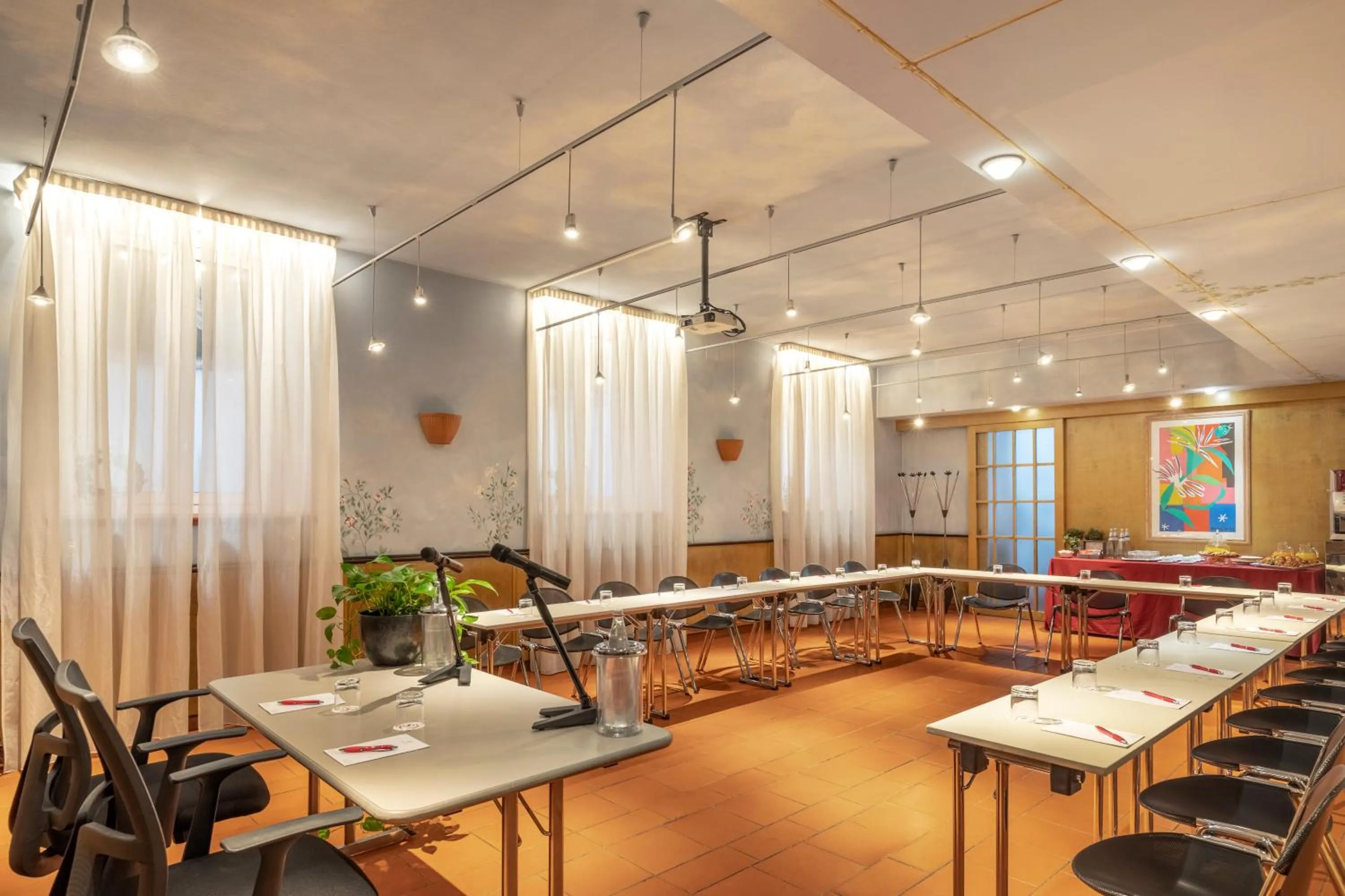 Meeting/conference room in Hotel Sanpi Milano