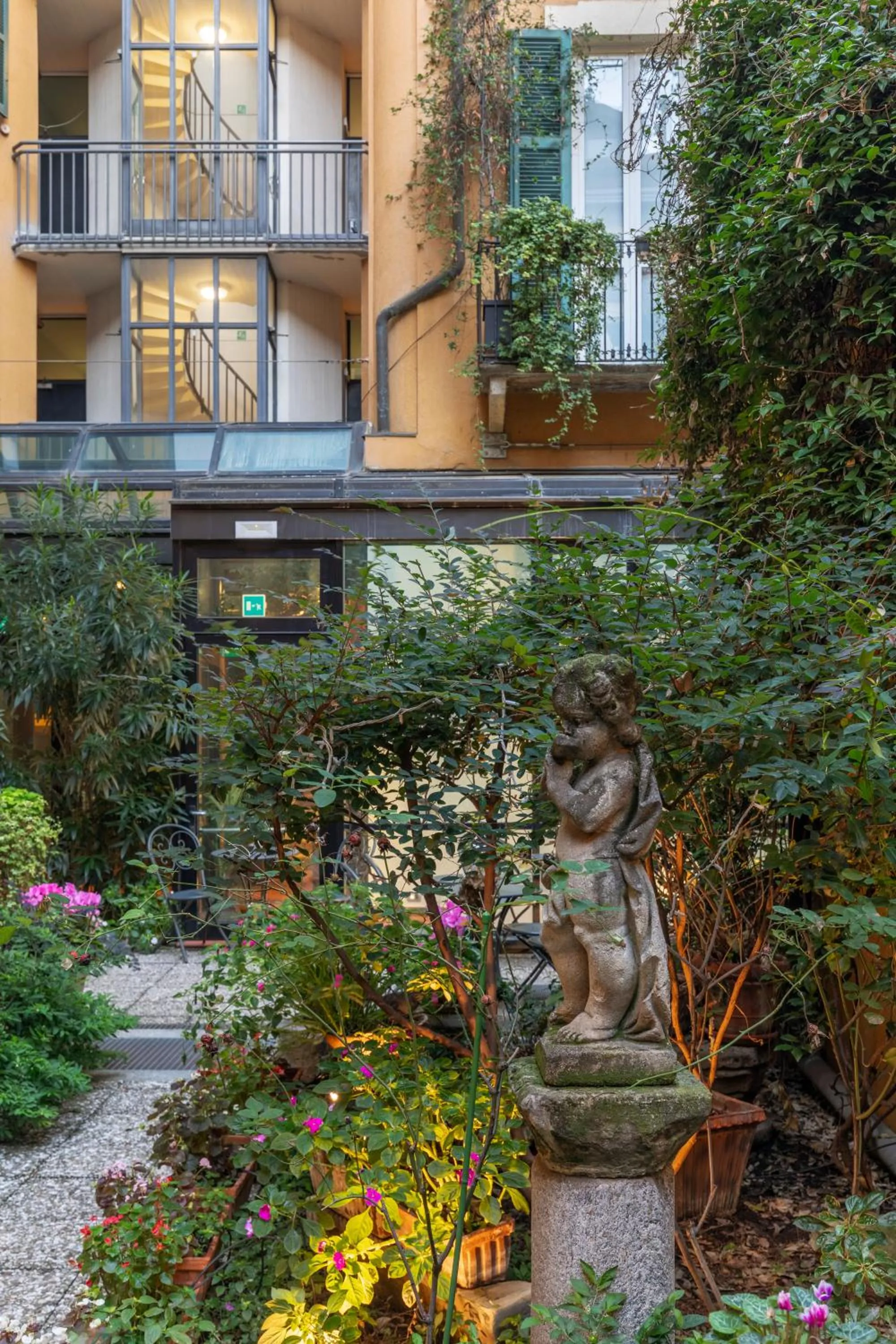 Property building in Hotel Sanpi Milano