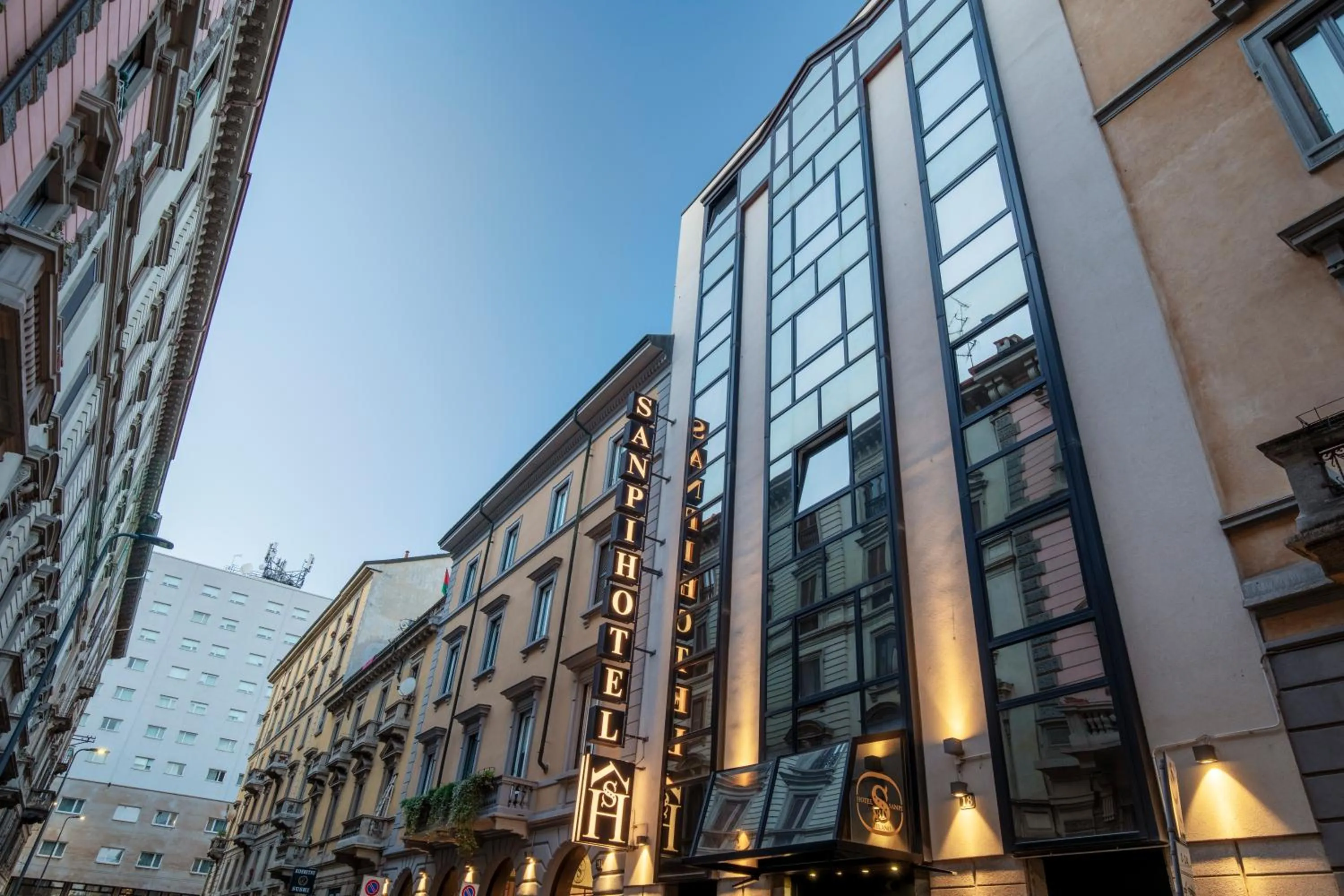 Property building in Hotel Sanpi Milano