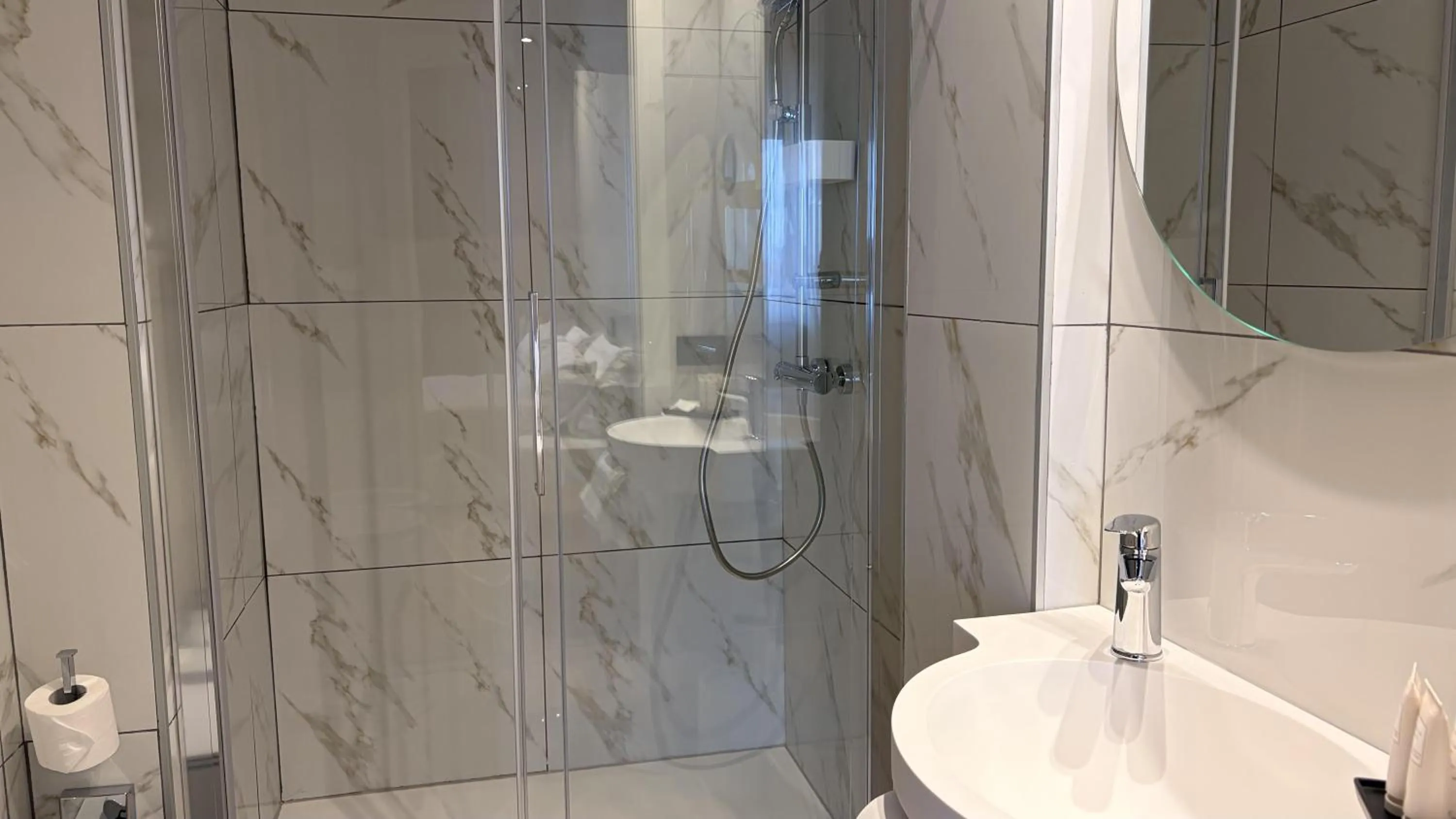 Bathroom in Hotel Astoria Sure Hotel Collection By Best Western