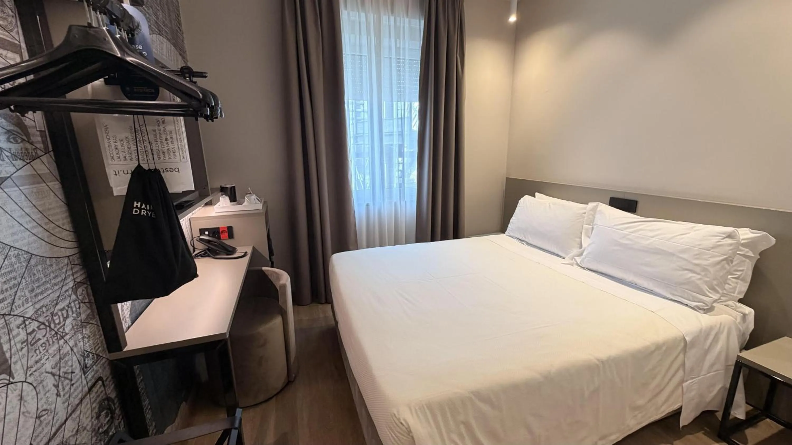 Bedroom, Bed in Hotel Astoria Sure Hotel Collection By Best Western