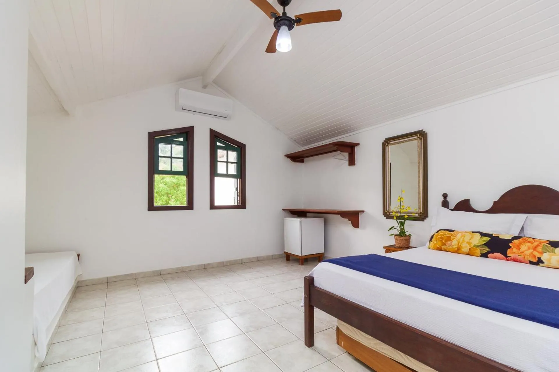 Bed in Casa Aldeia Paraty