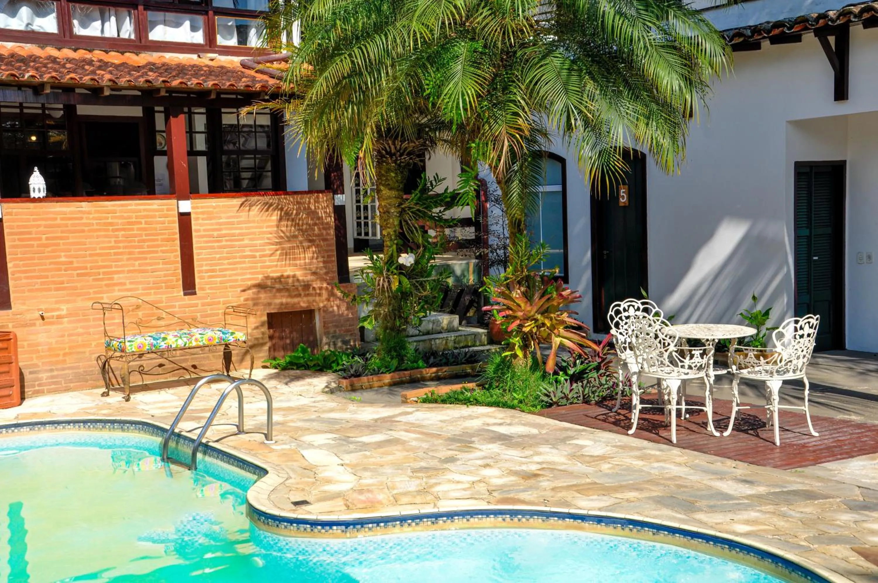 Garden in Casa Aldeia Paraty