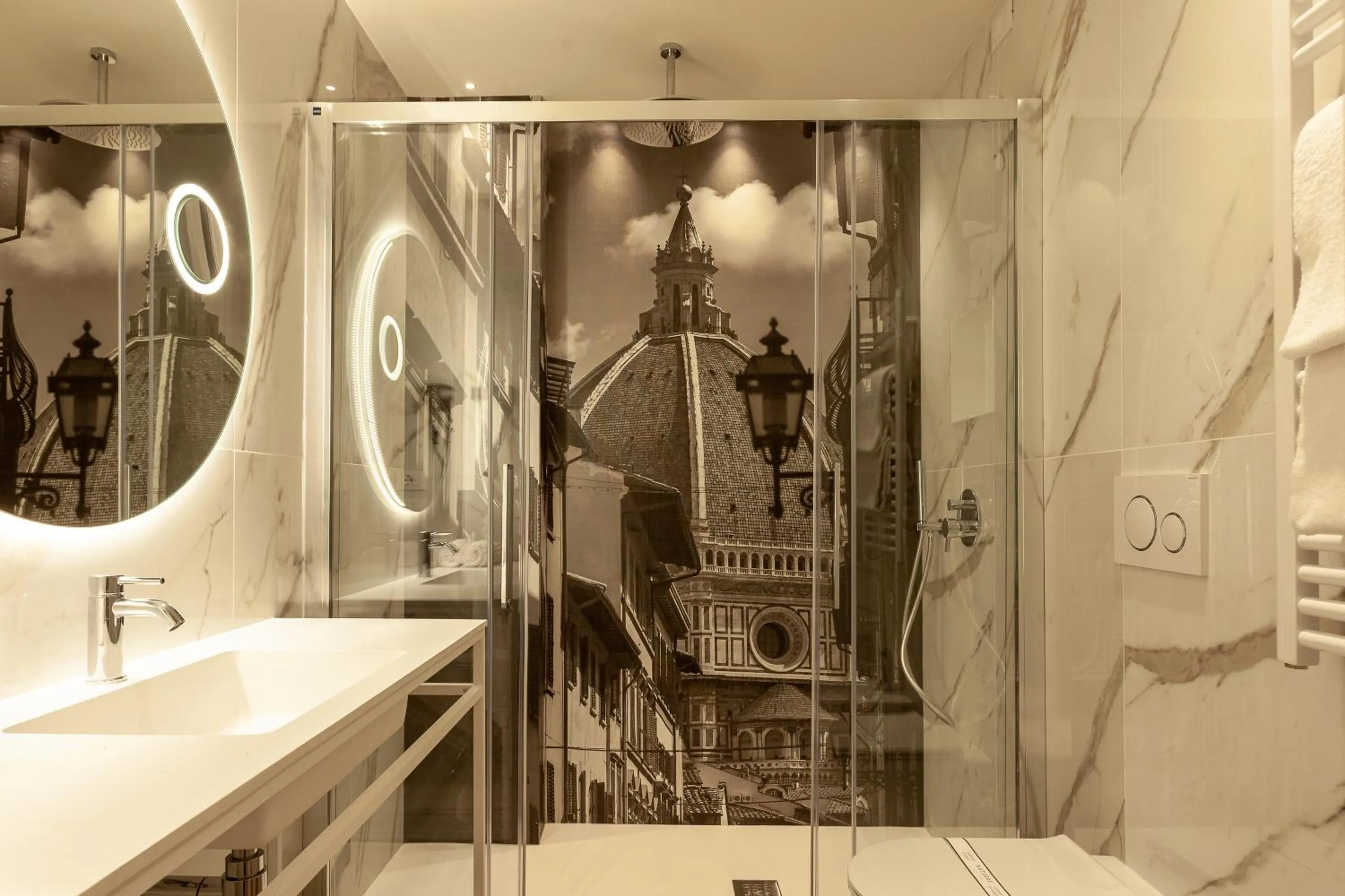 Shower in Hotel La Fortezza