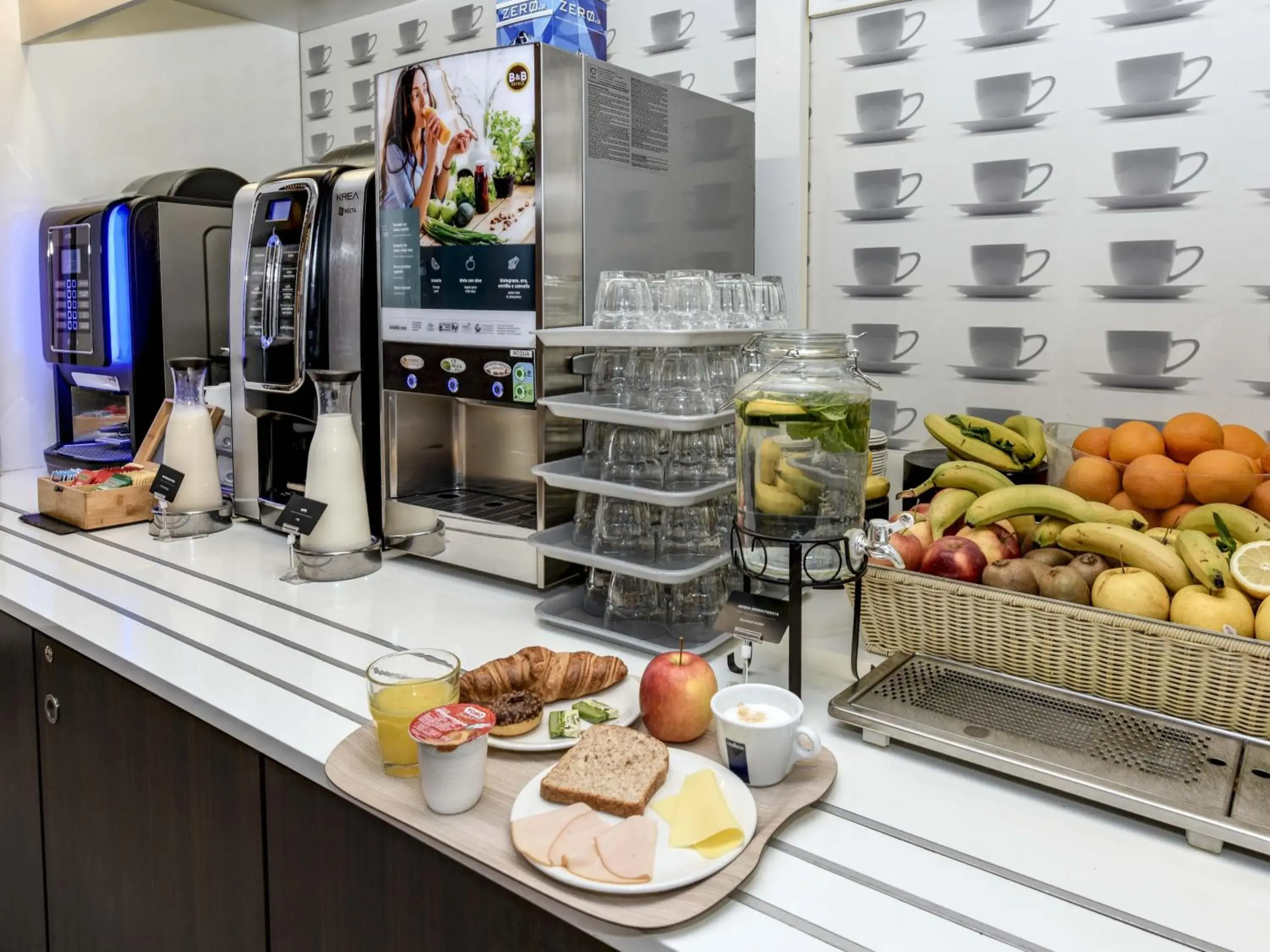 Restaurant/places to eat in B&B Hotel Verona Restaurant/places to eat in B&B Hotel Verona