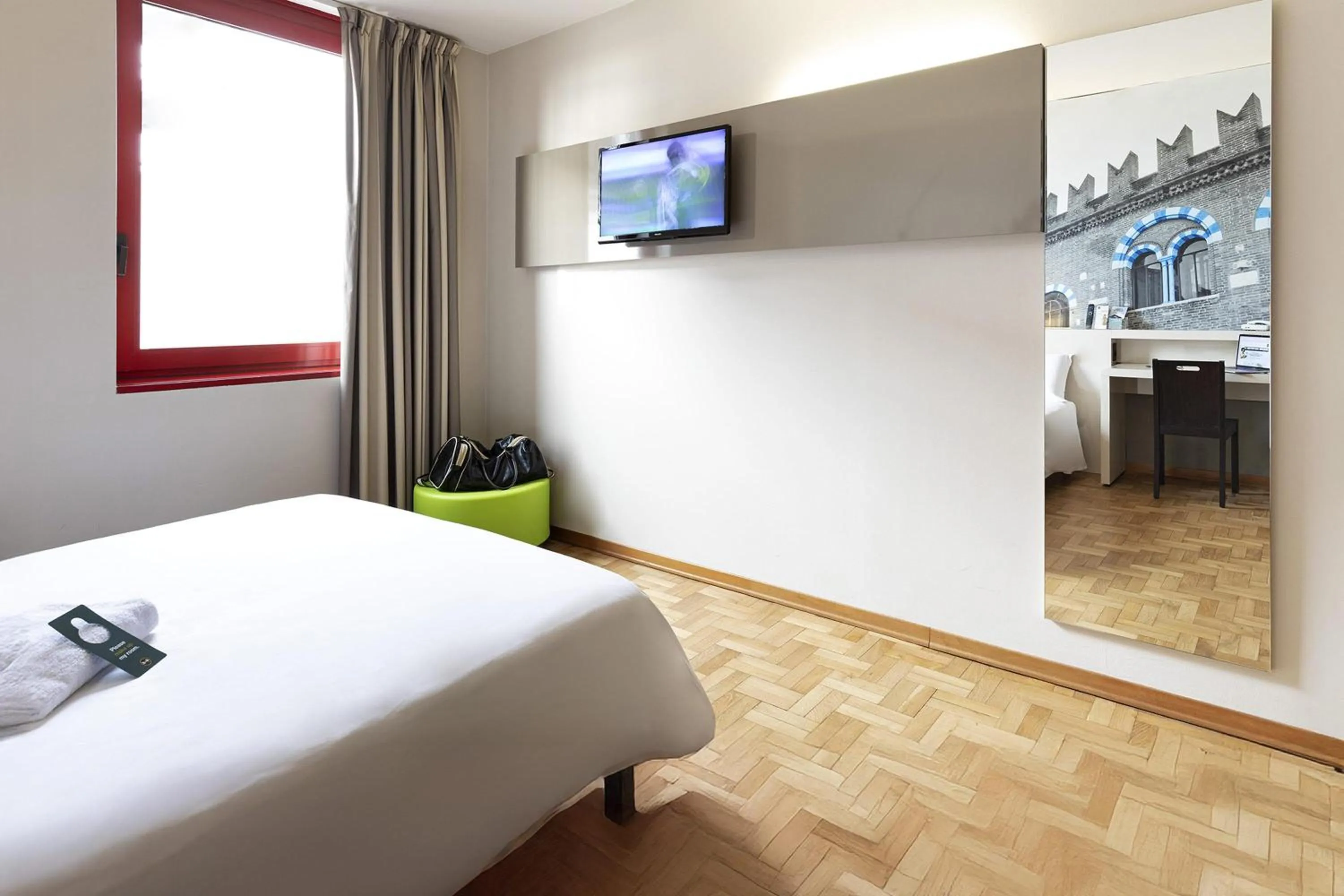 Photo of the whole room, Bed in B&B Hotel Verona