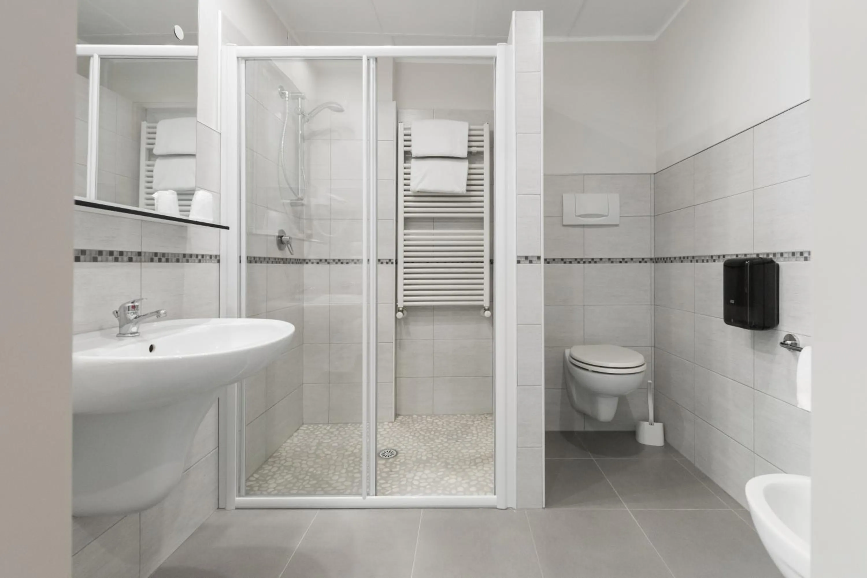 Bathroom in Hotel Porta Palio