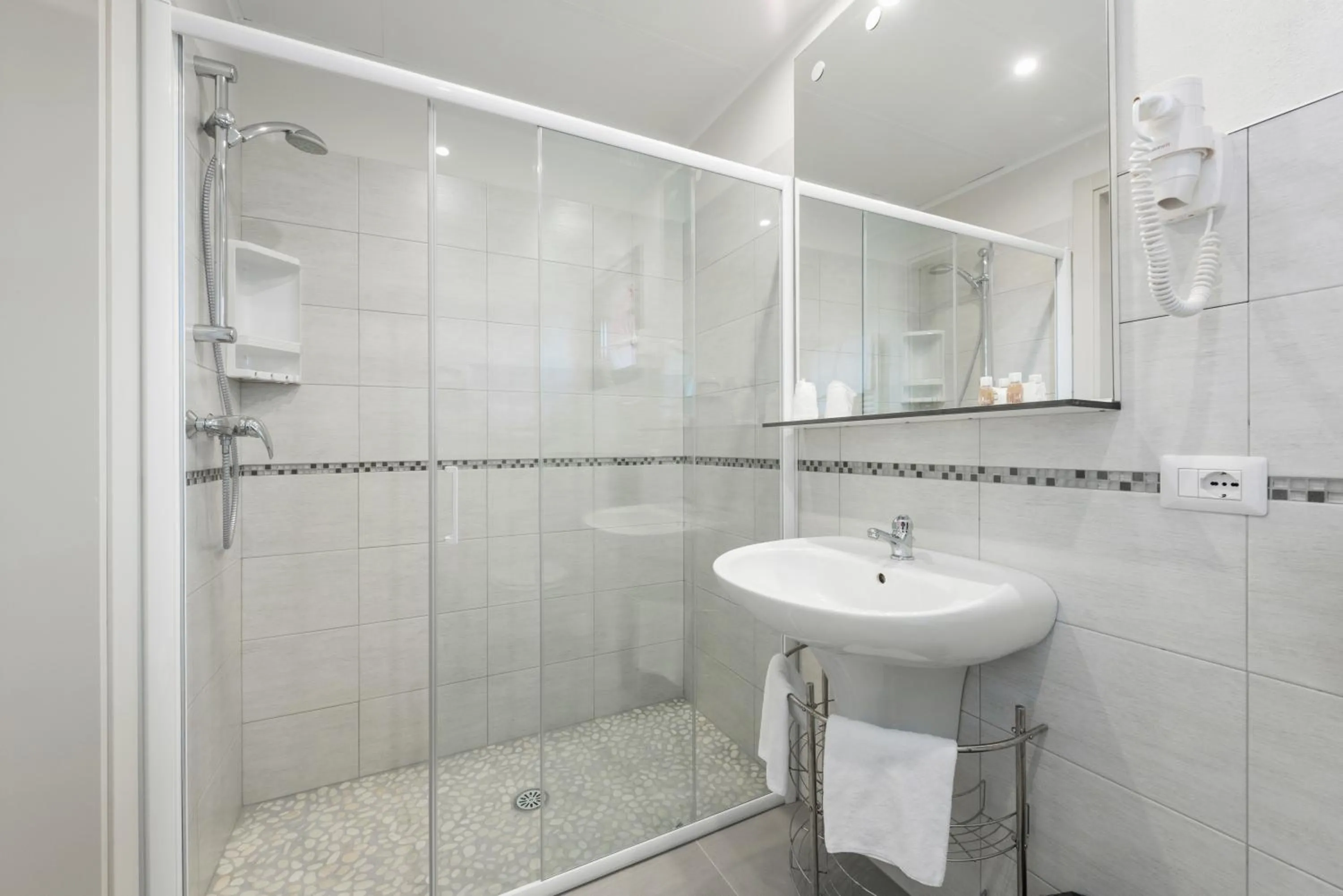 Shower in Hotel Porta Palio