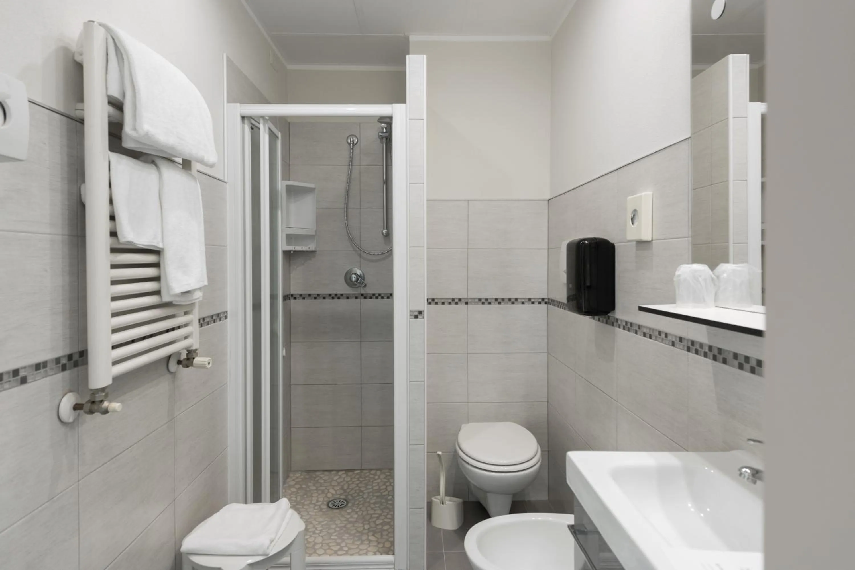 Bathroom in Hotel Porta Palio