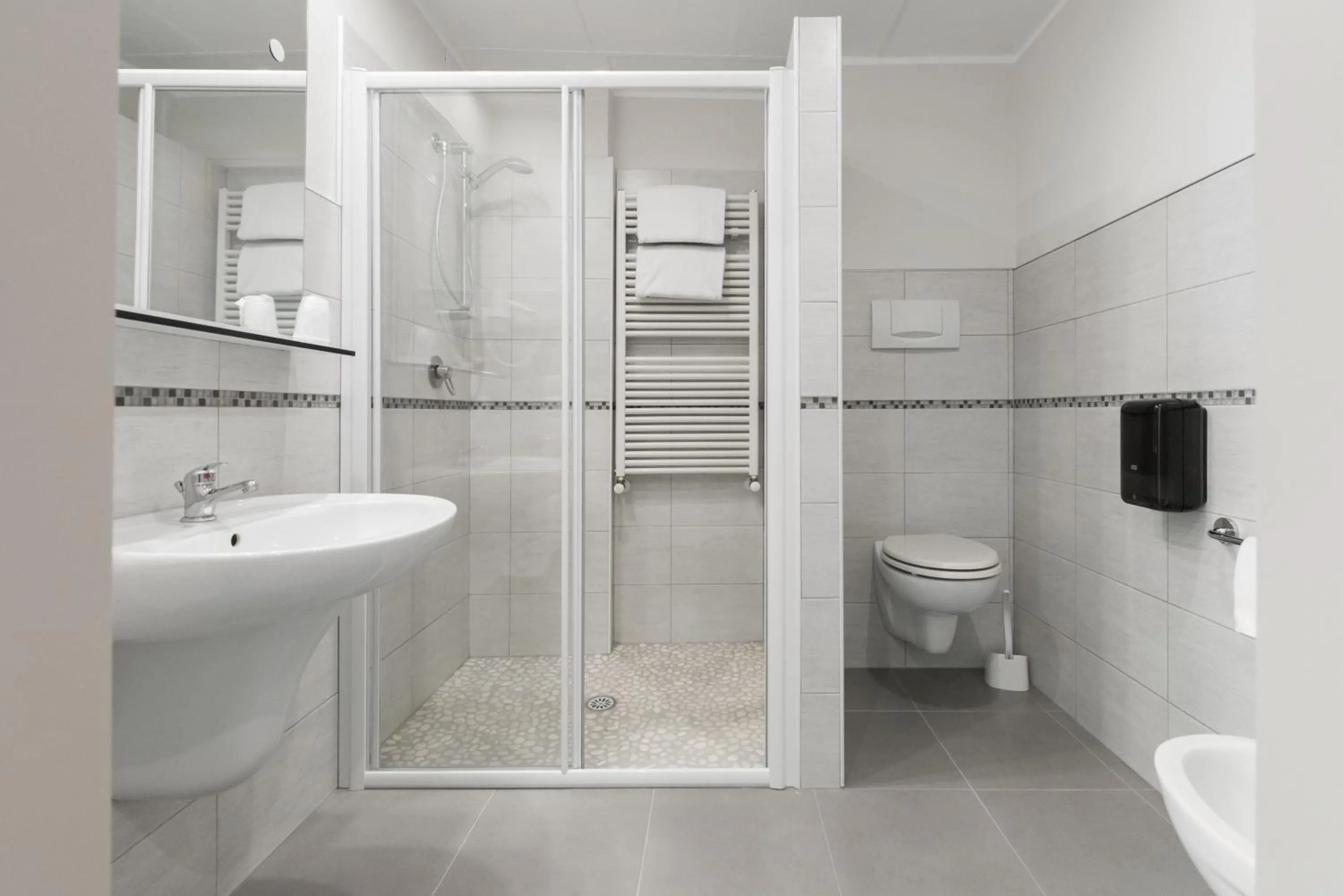 Bathroom in Hotel Porta Palio