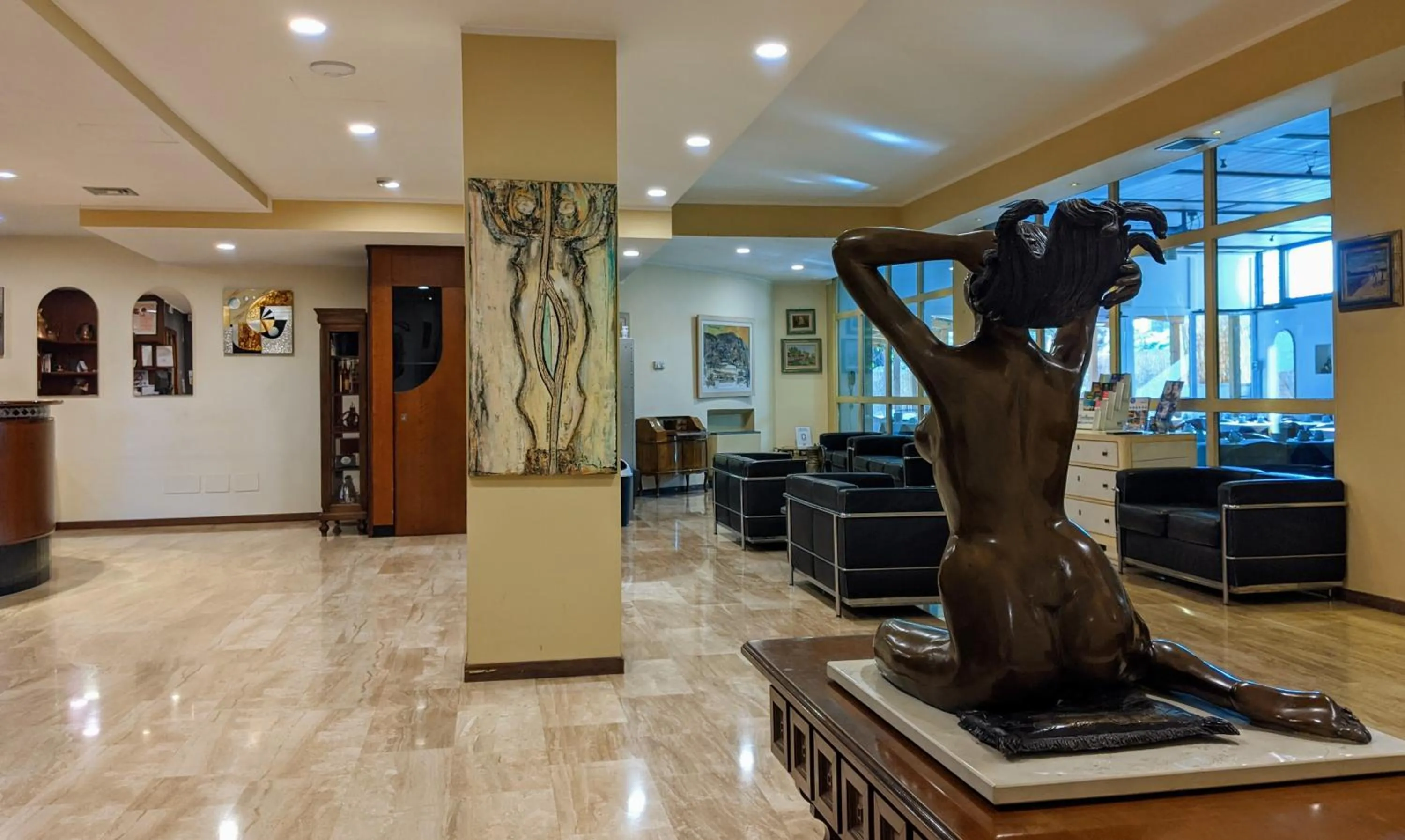 Lobby or reception in Hotel Porta Palio