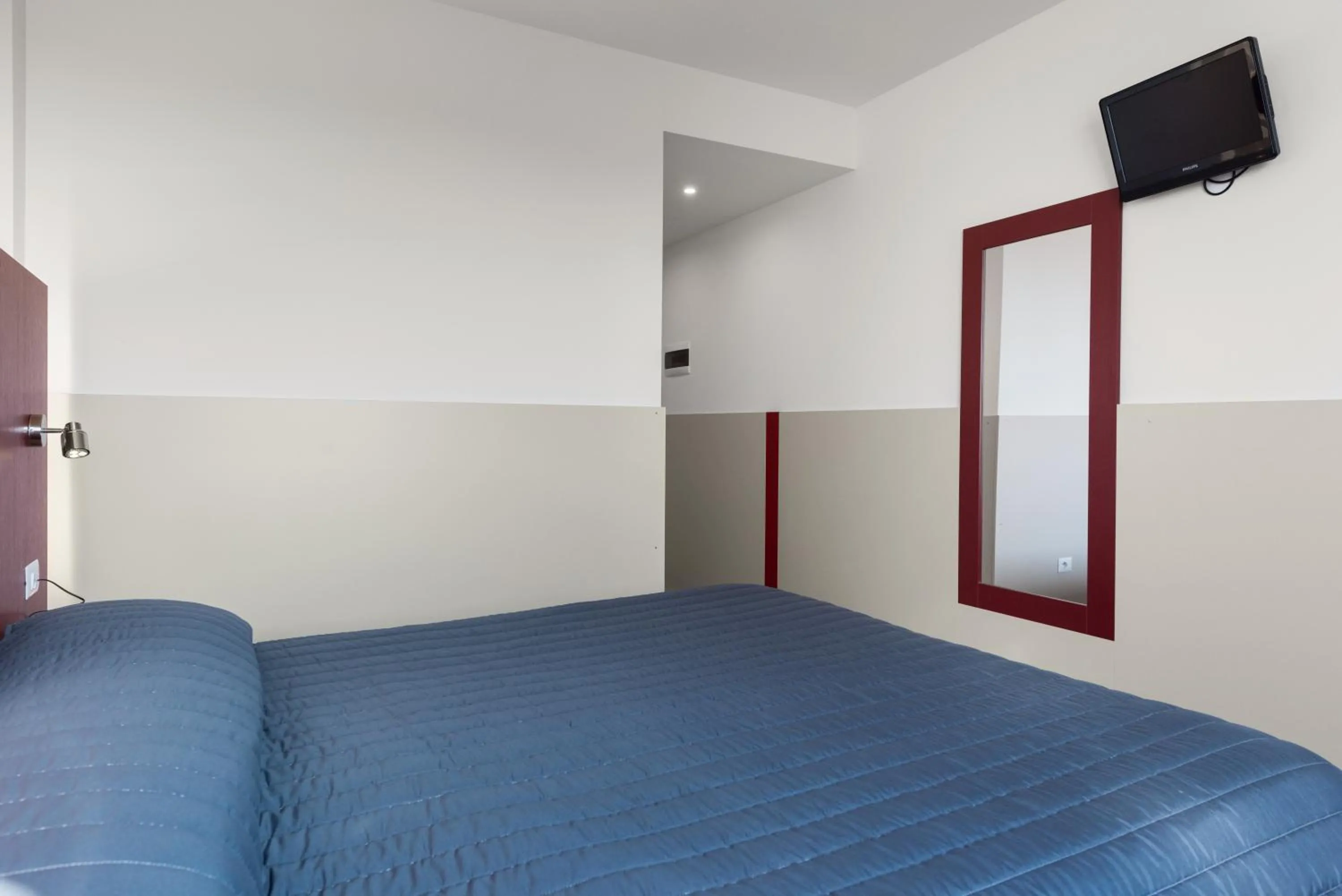 Photo of the whole room, Bed in Hotel Porta Palio