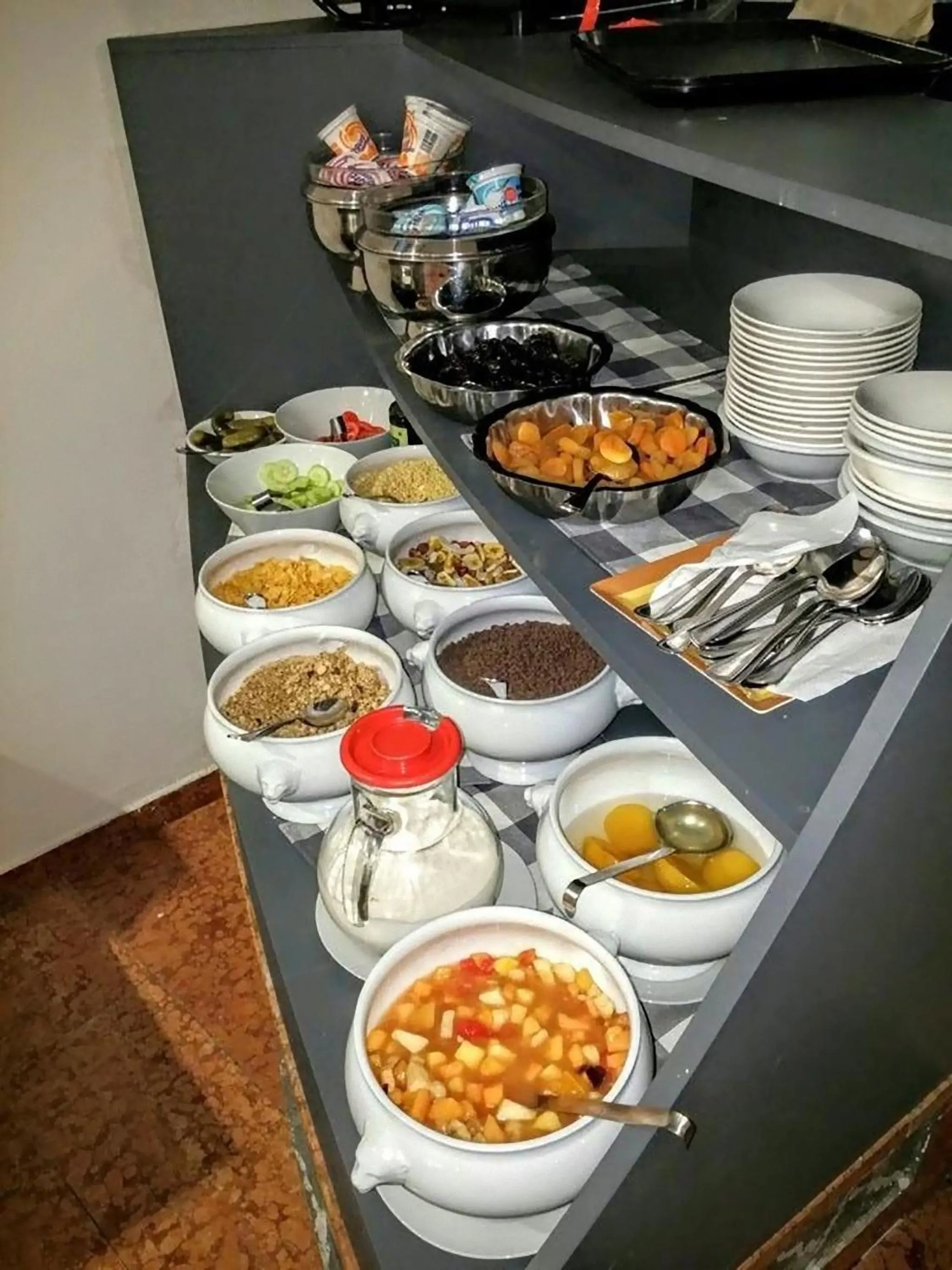 Buffet breakfast in Hotel Porta Palio