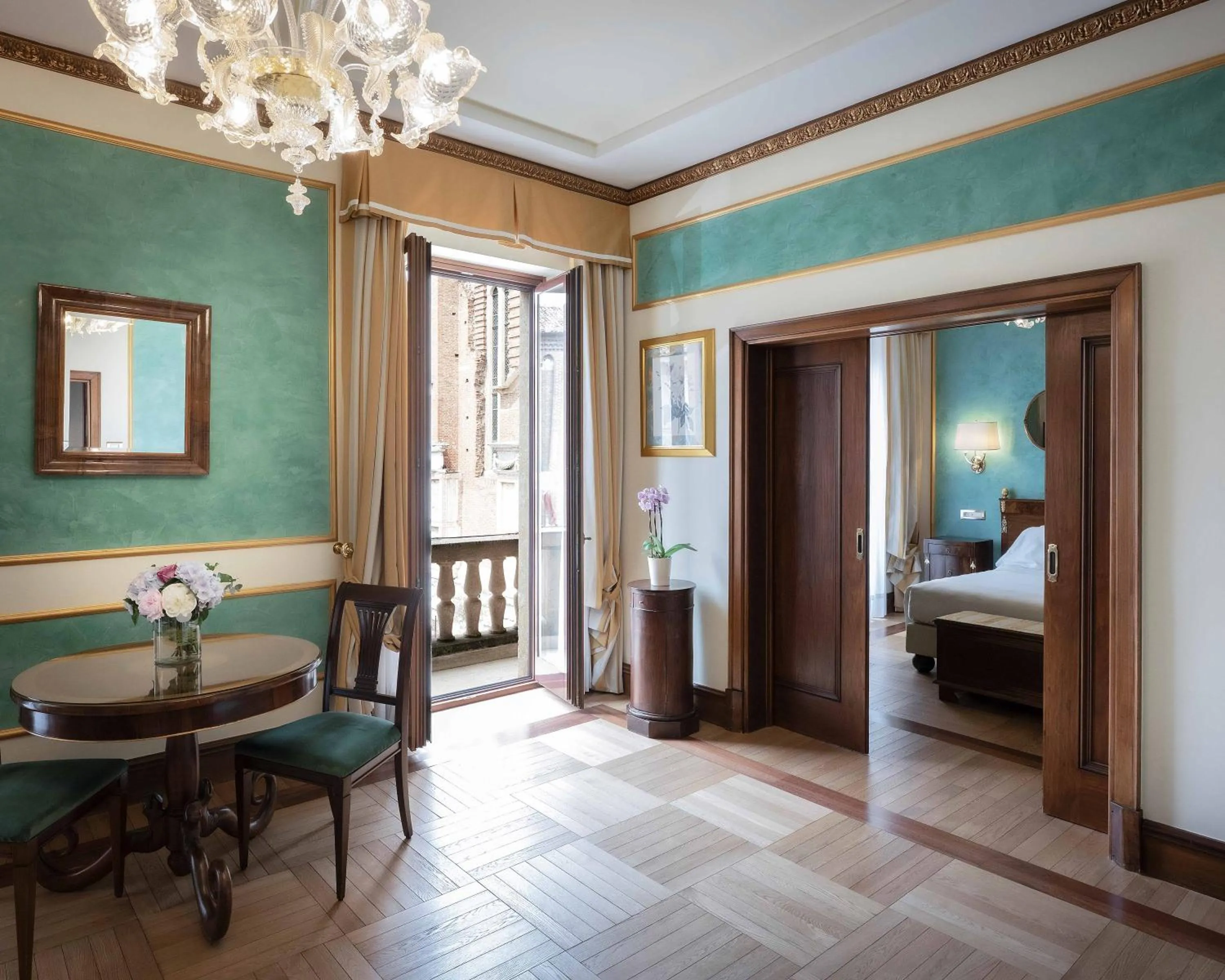 Living room, Bed in Due Torri Hotel