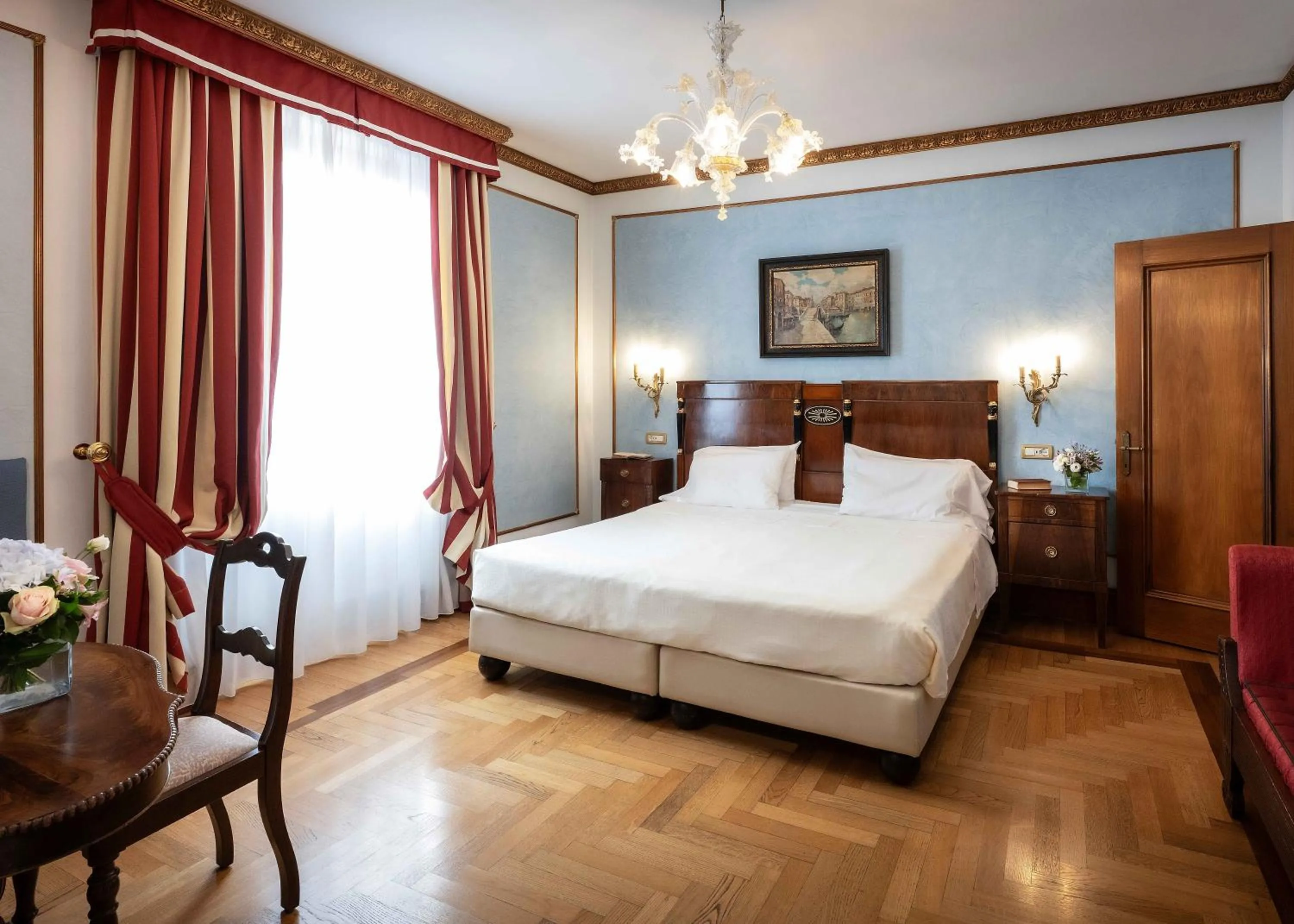 Bedroom, Bed in Due Torri Hotel