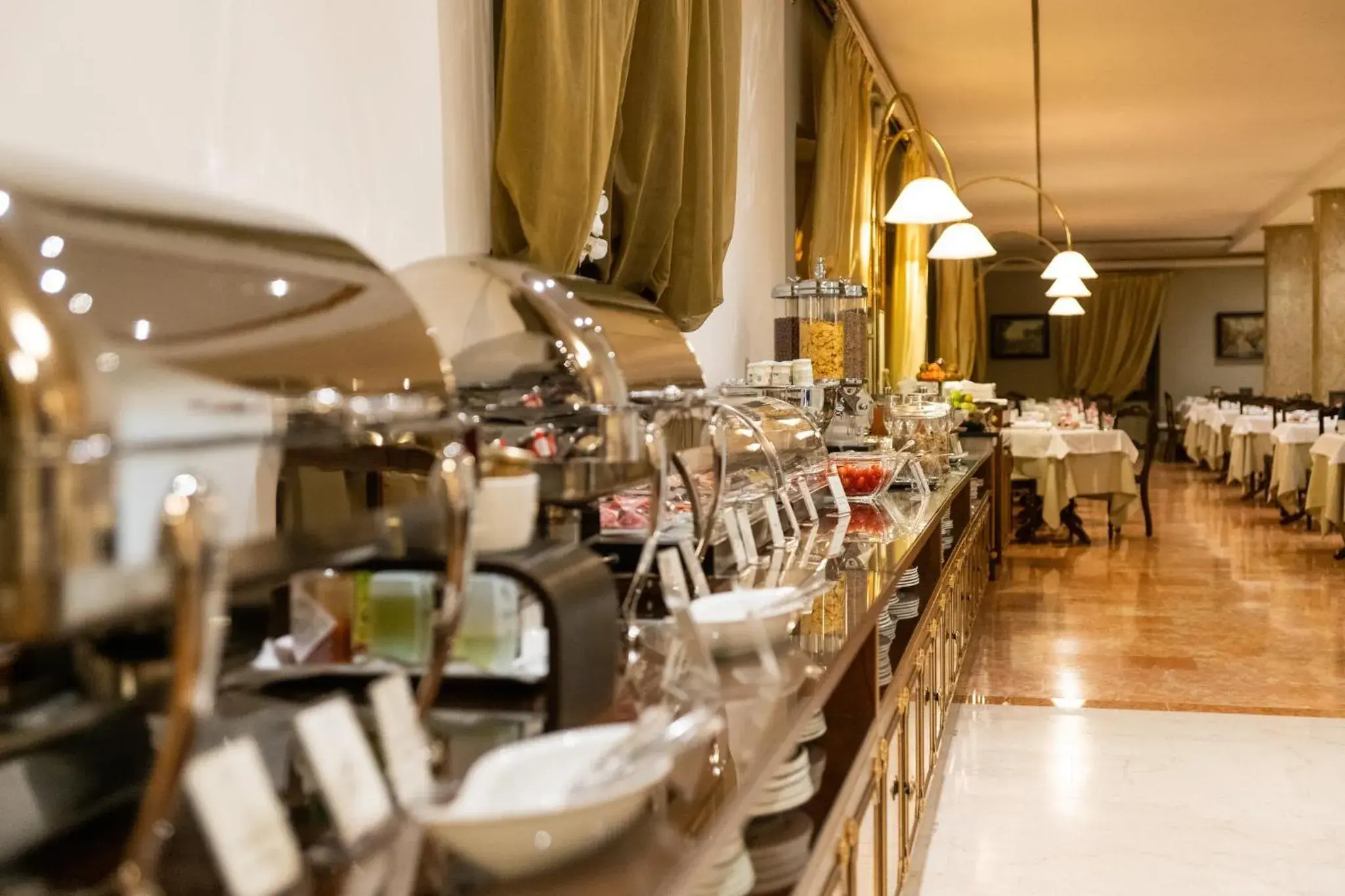 Restaurant/places to eat in Due Torri Hotel Restaurant/places to eat in Due Torri Hotel