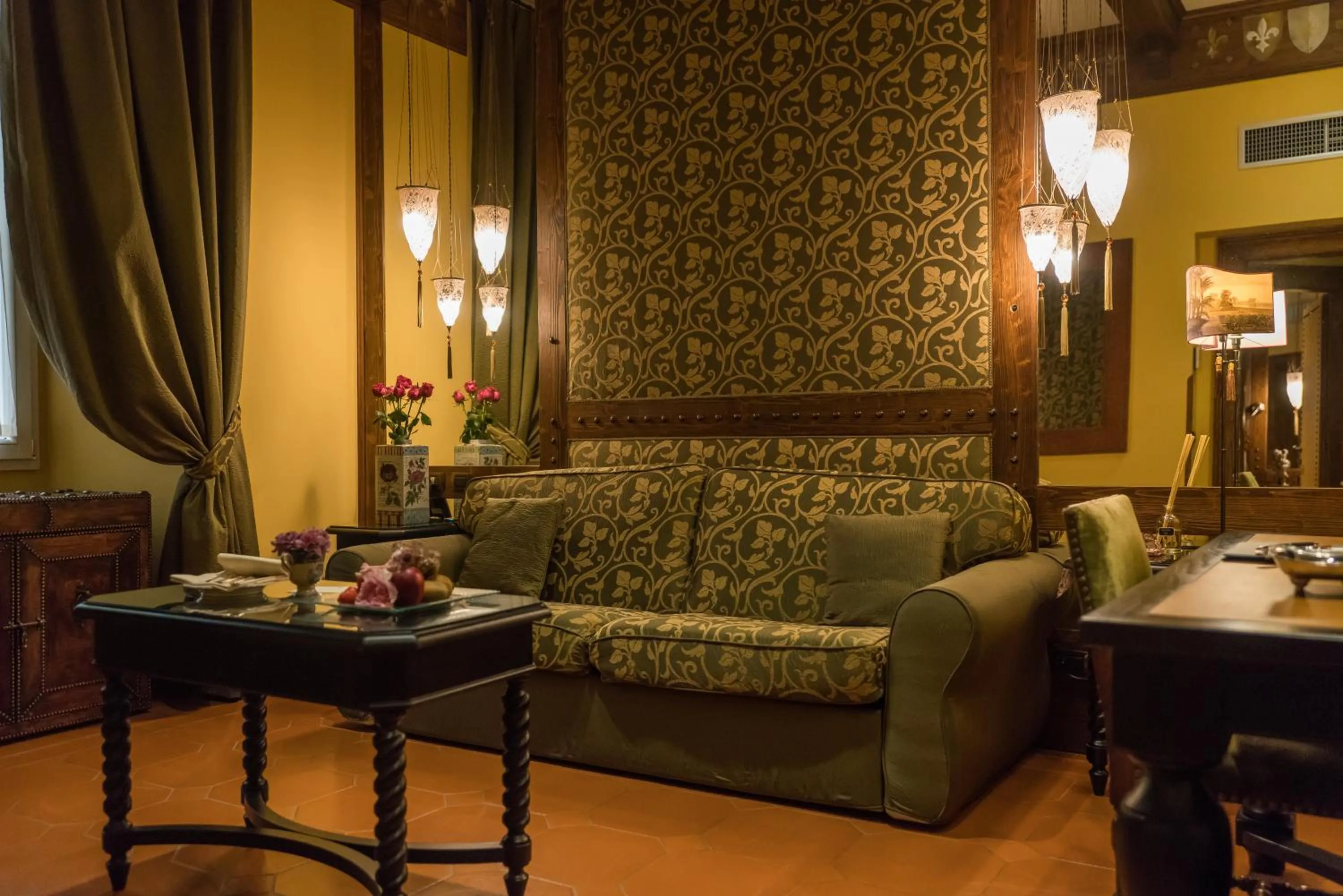 Living room in Hotel Bernini Palace
