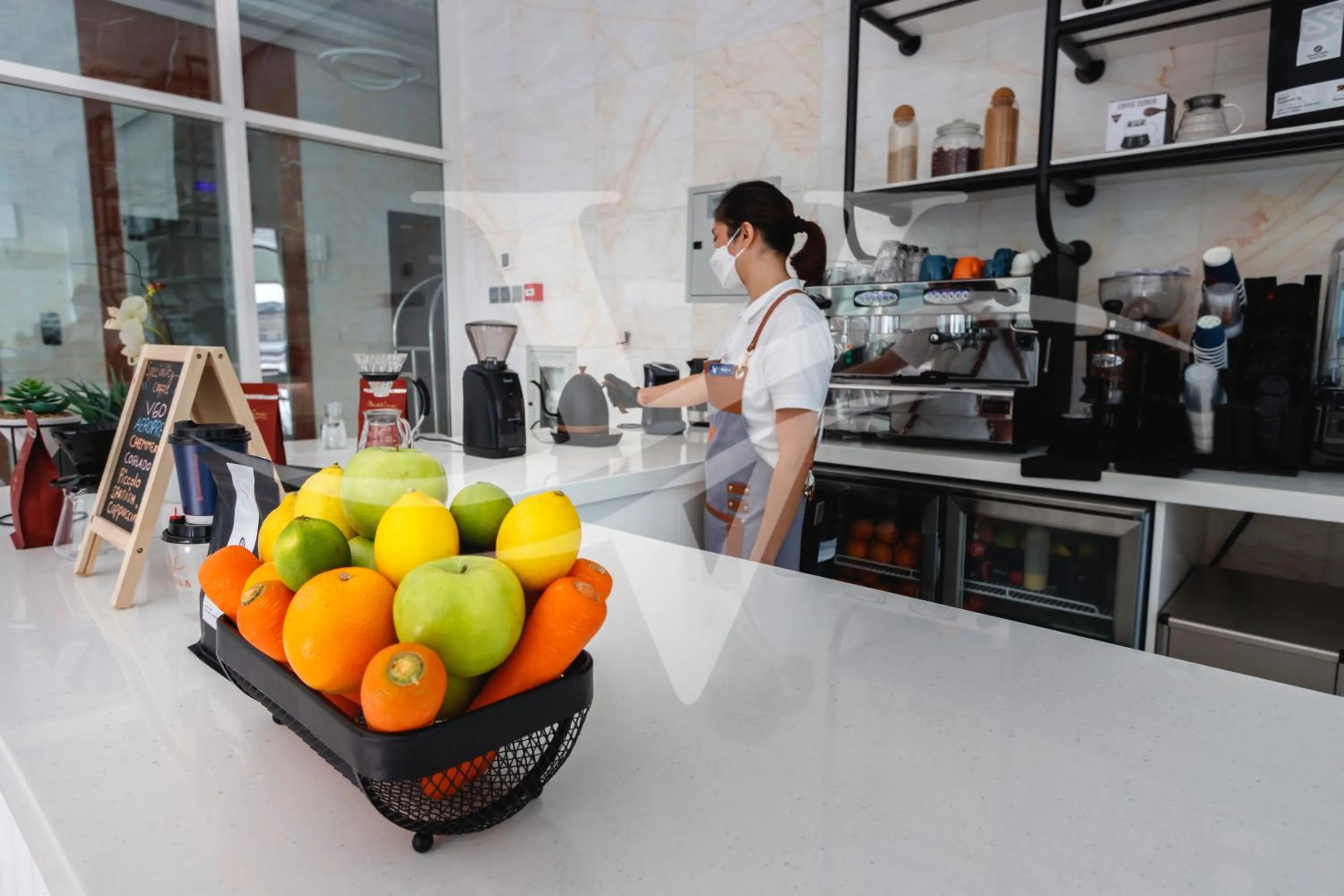 Food and drinks in Viola Hotel Apartments