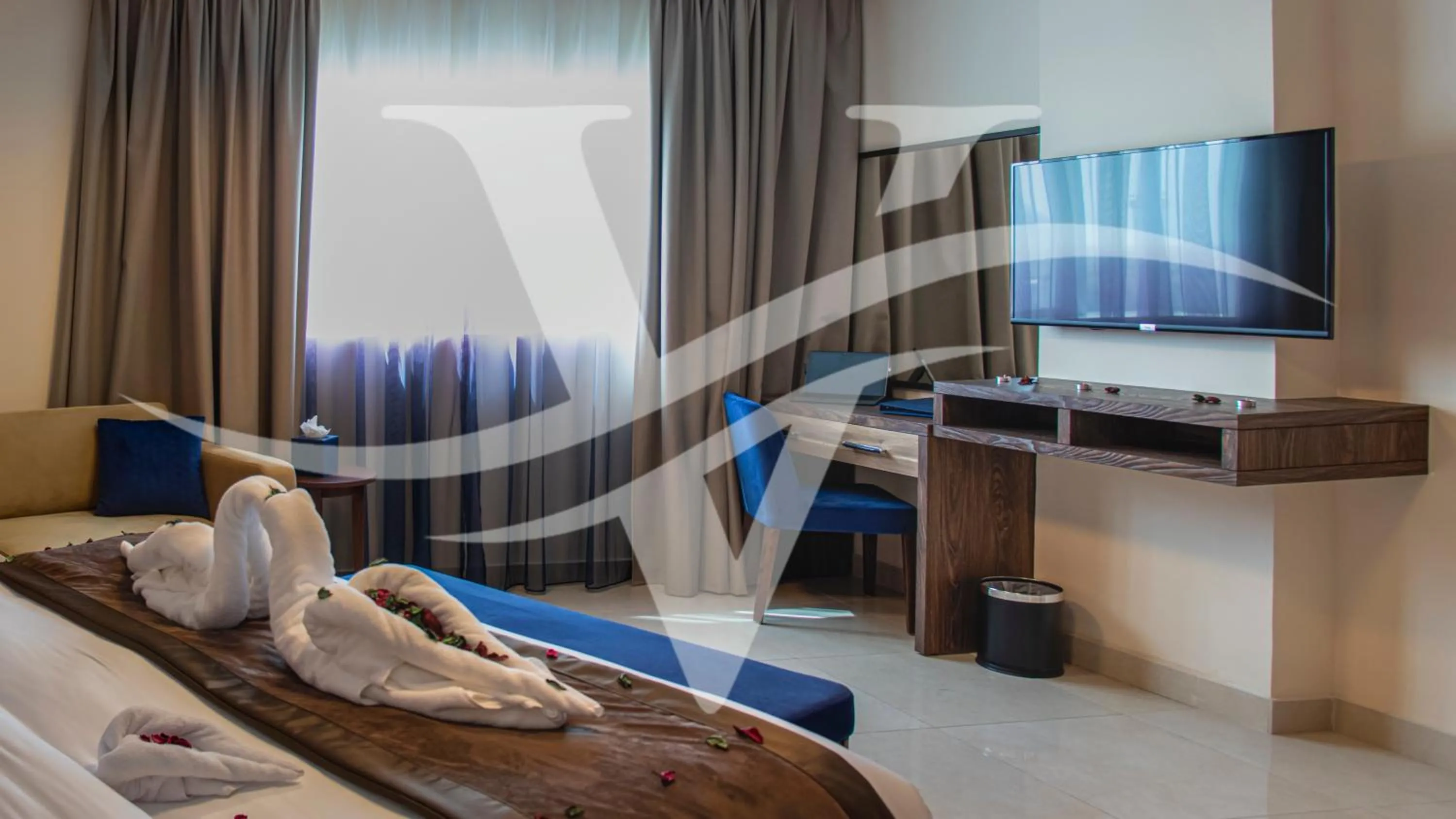 TV and multimedia, Bed in Viola Hotel Apartments