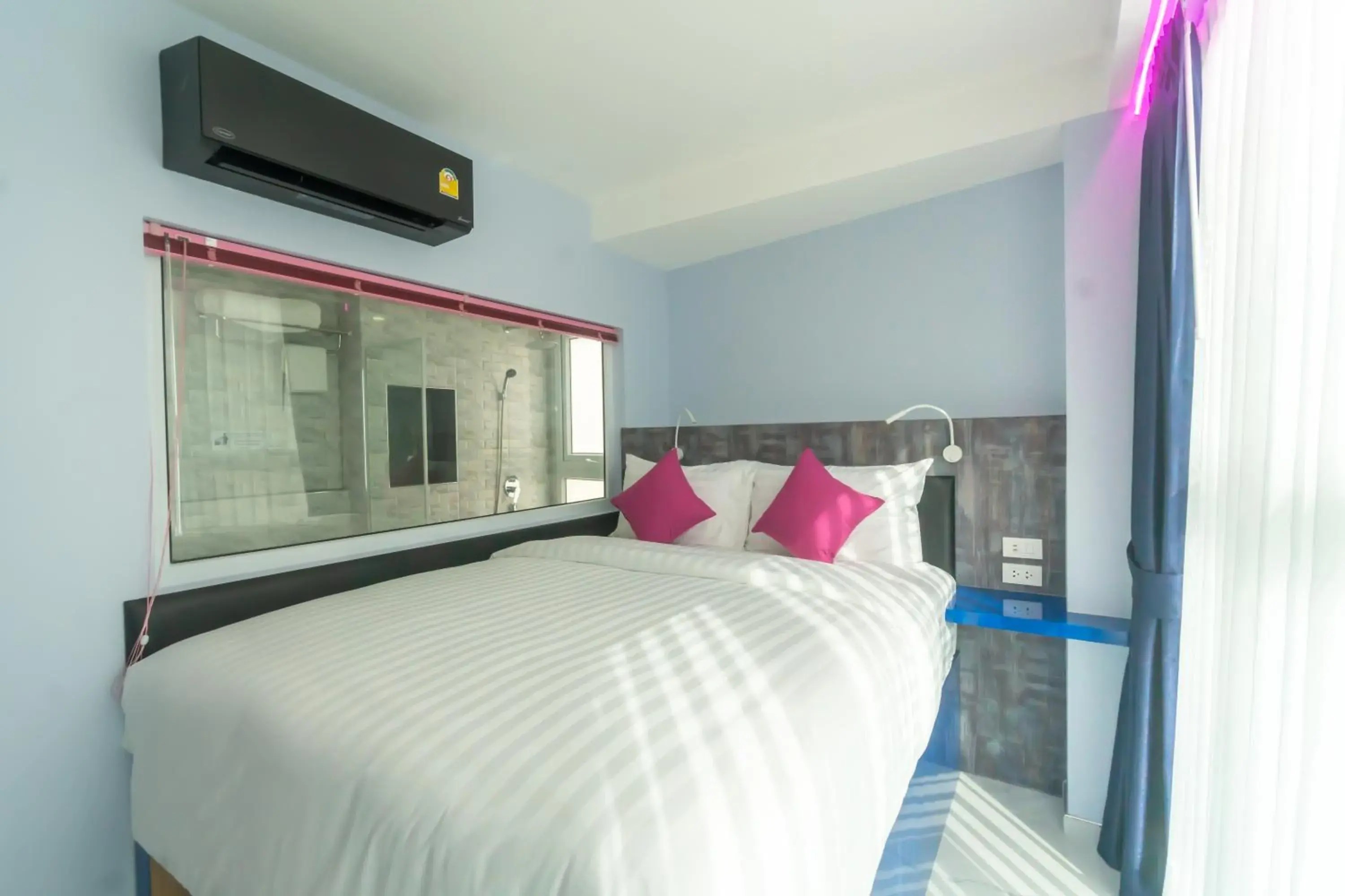 Bedroom, Bed in Spark Hotel - MRT Queen Sirikit - SHA Extra Plus Certified Bedroom, Bed in Spark Hotel - MRT Queen Sirikit - SHA Extra Plus Certified