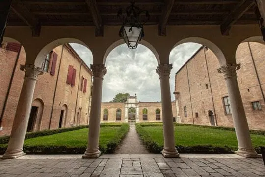 EGO' Residence Ferrara