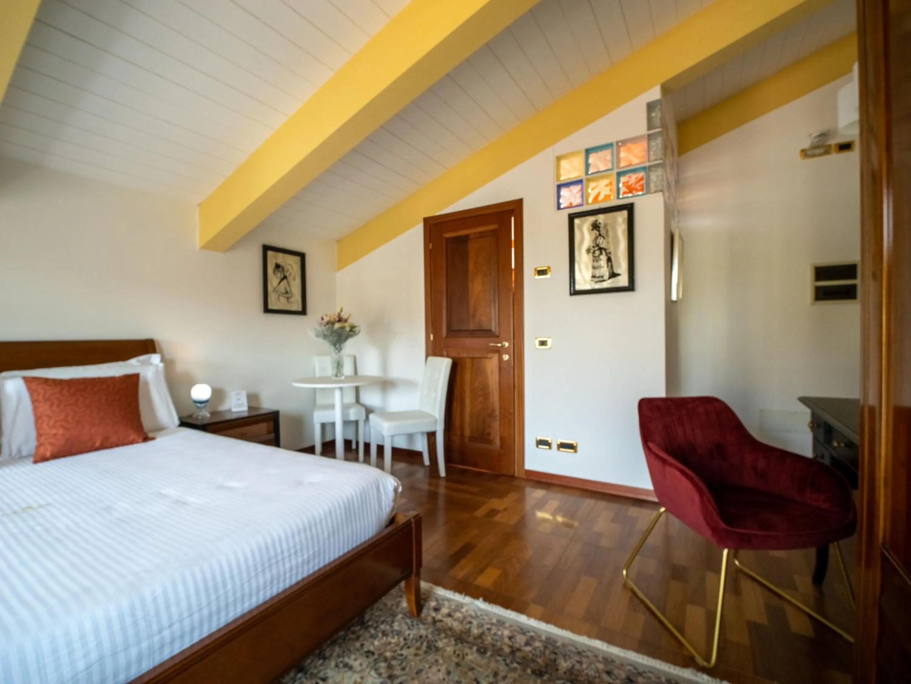 Bed in EGO' Residence Ferrara