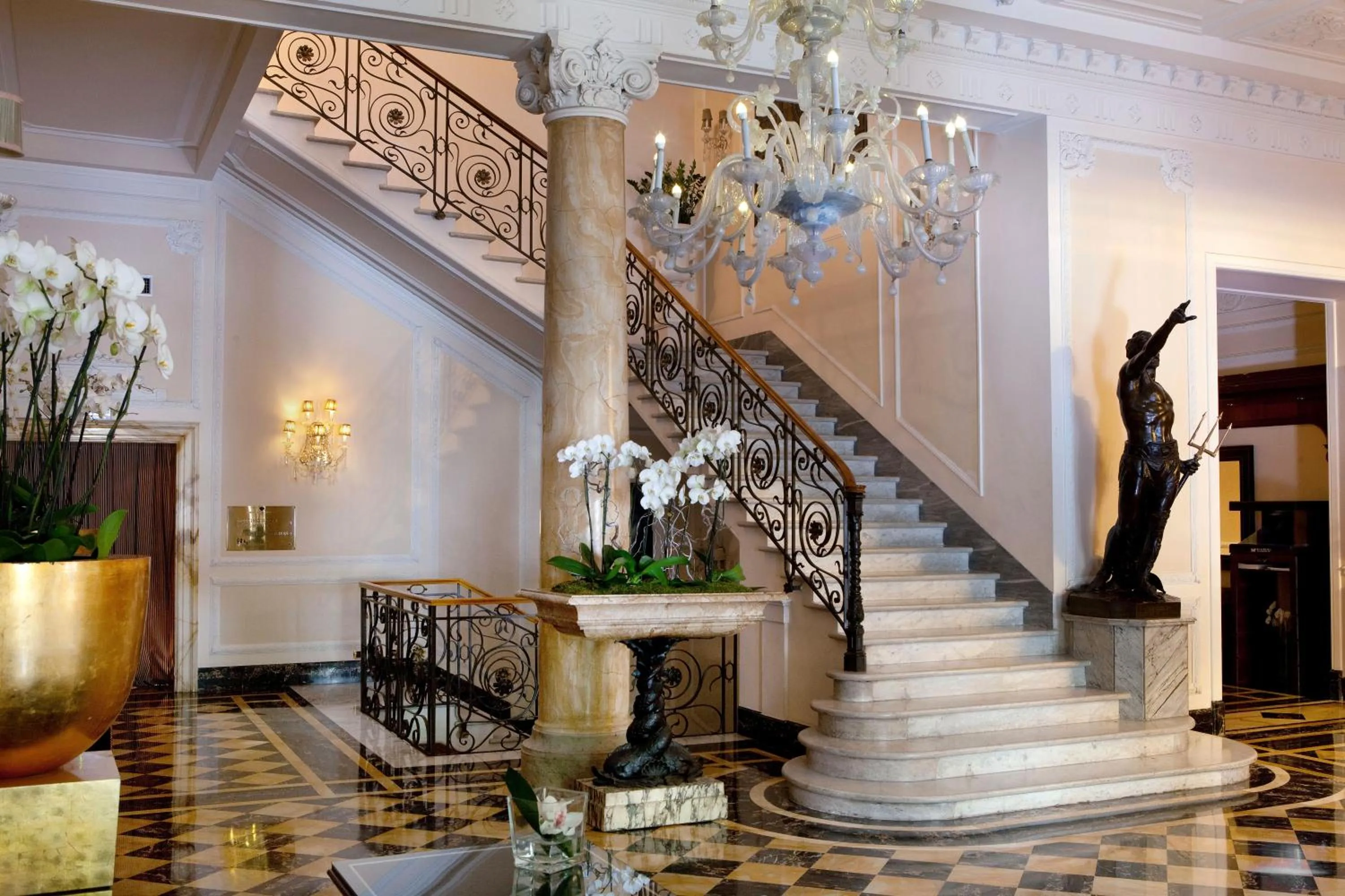 Lobby or reception in Baglioni Hotel Regina - The Leading Hotels of the World