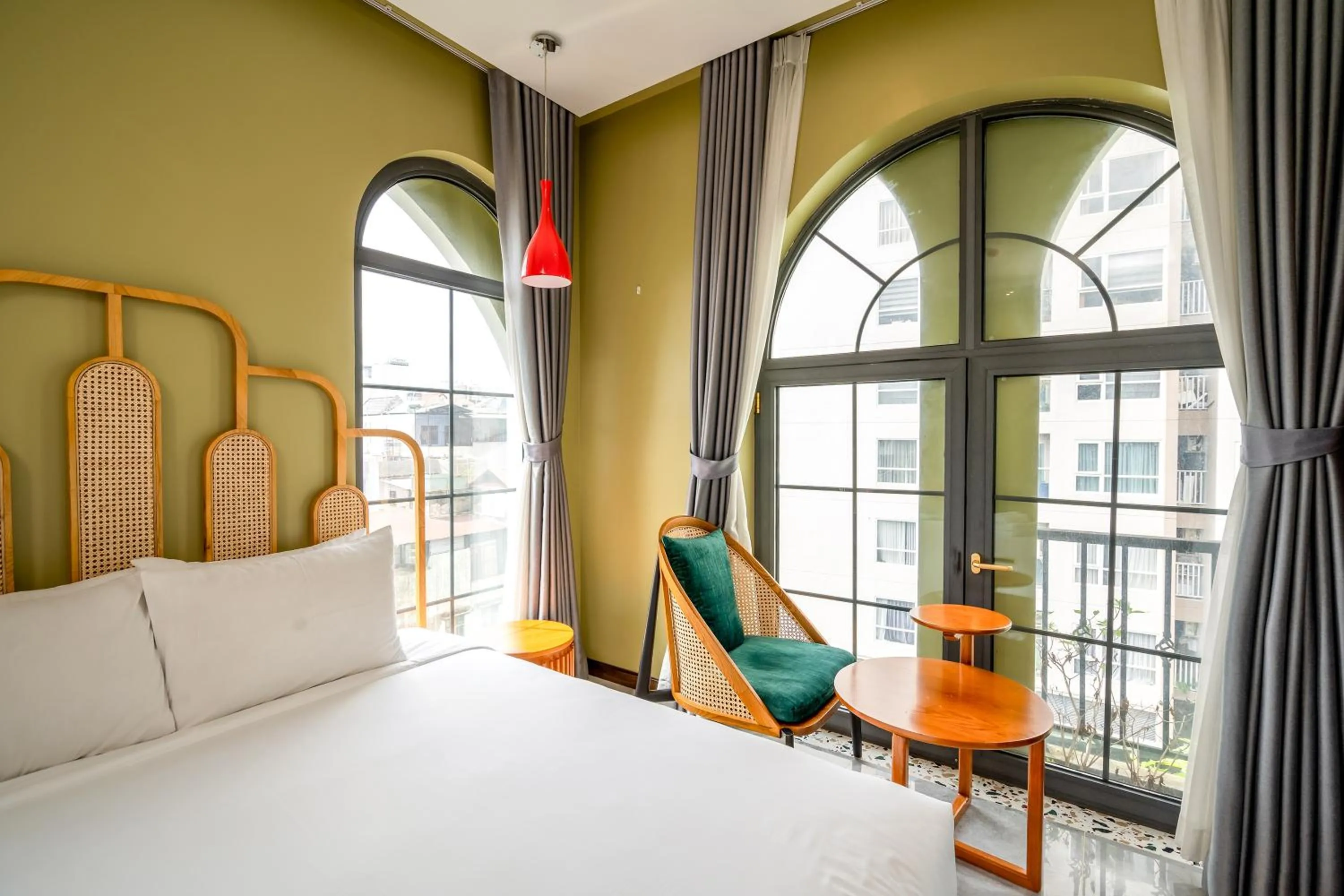 Bed in FREE AIRPORT - MISAKI Hotel by SAZI