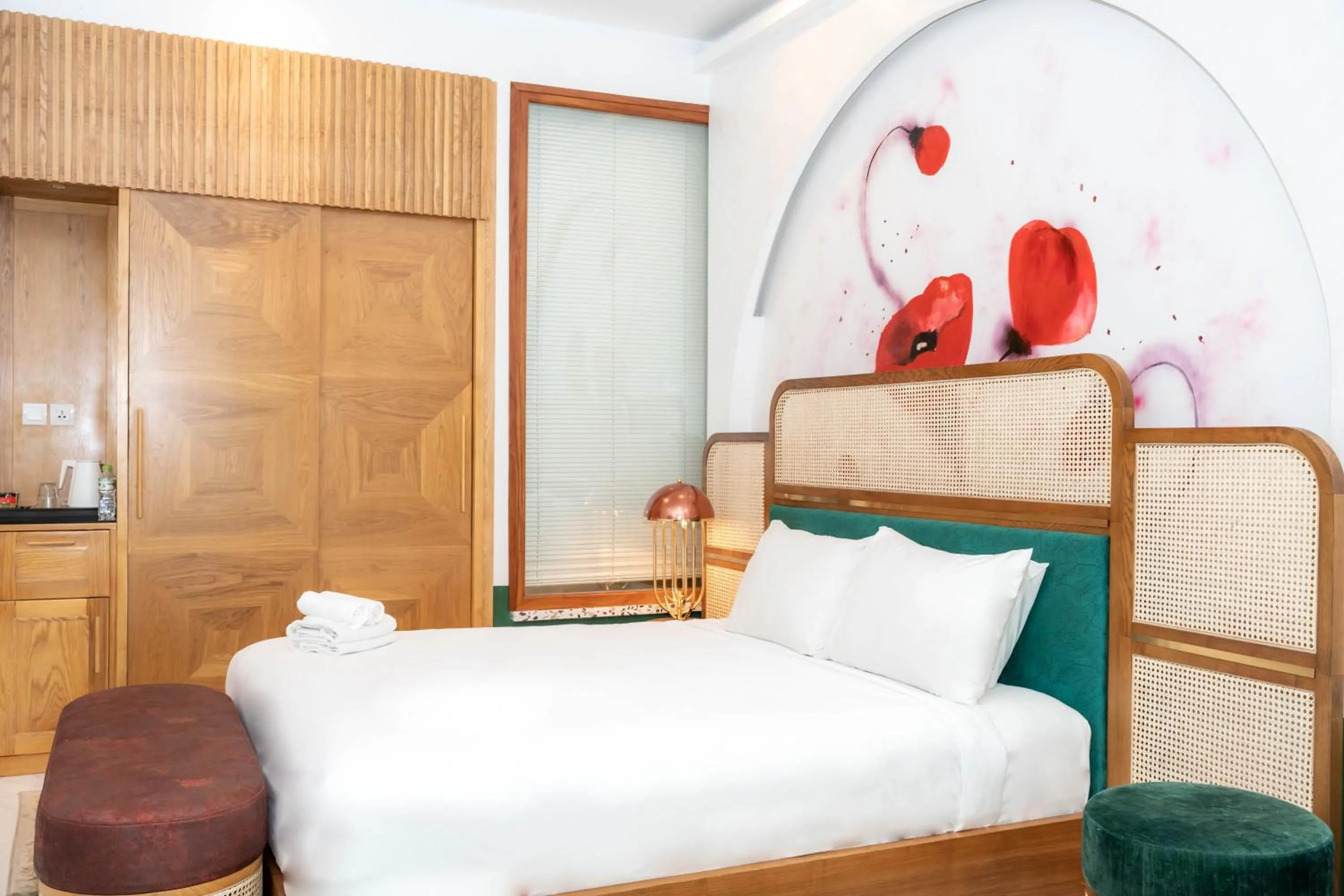 Bed in FREE AIRPORT - MISAKI Hotel by SAZI