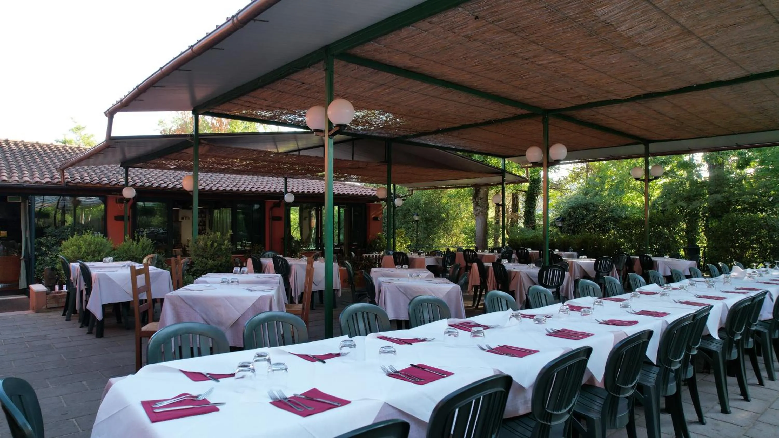 Restaurant/places to eat in Flaminio Village Bungalow Park