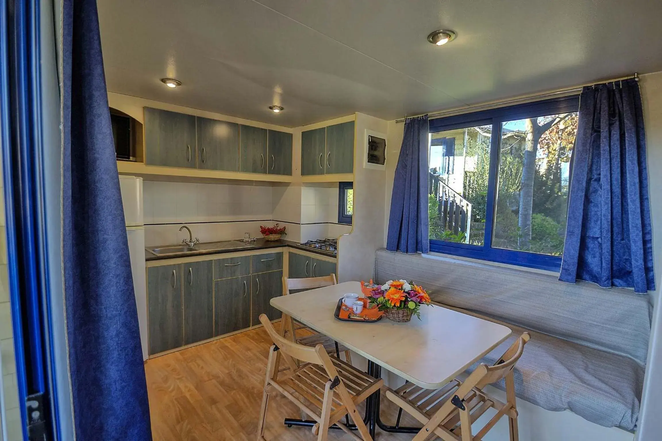 Budget Two-Bedroom Bungalow with Kitchenette and Patio in Flaminio Village Bungalow Park Budget Two-Bedroom Bungalow with Kitchenette and Patio in Flaminio Village Bungalow Park