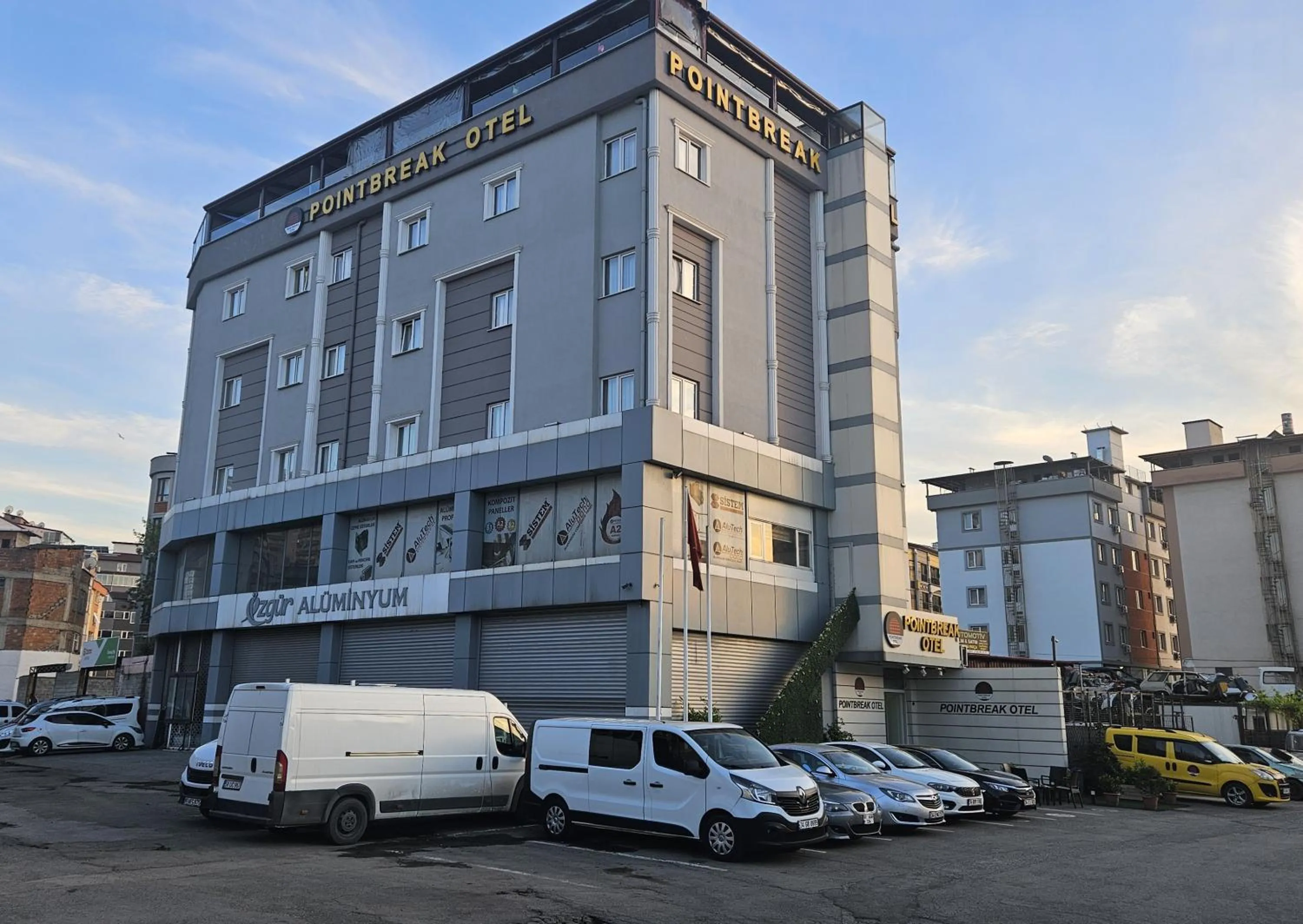 Property building in POINTBREAK OTEL